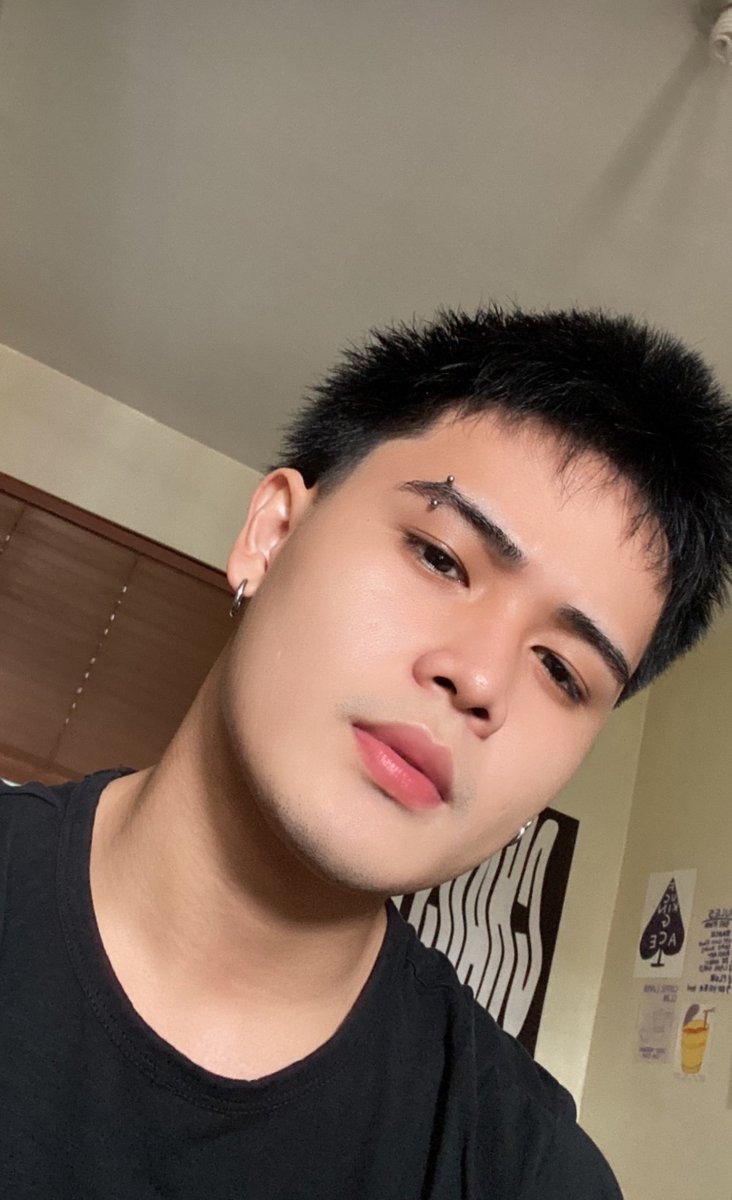 Markeeeeh's tweet image. BUZZ CUT ALAS?!?!?!!

#ALAMAT #ALAMAT_Alas