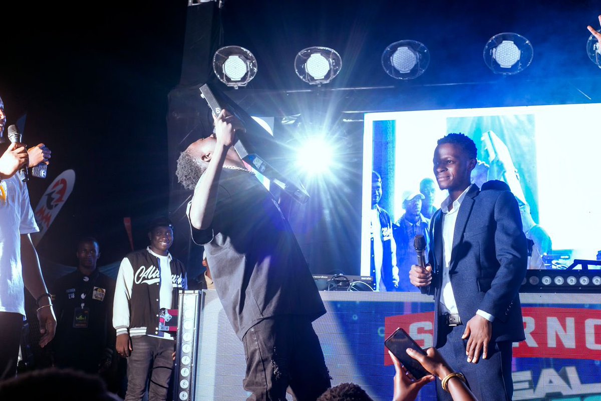 realscratchb's tweet image. An emotional victory! DJ Tim Dee emerged as the champion of Real Scratch Battle Season 2, claiming the grand prize and leaving us all inspired. #realscratchbattle2