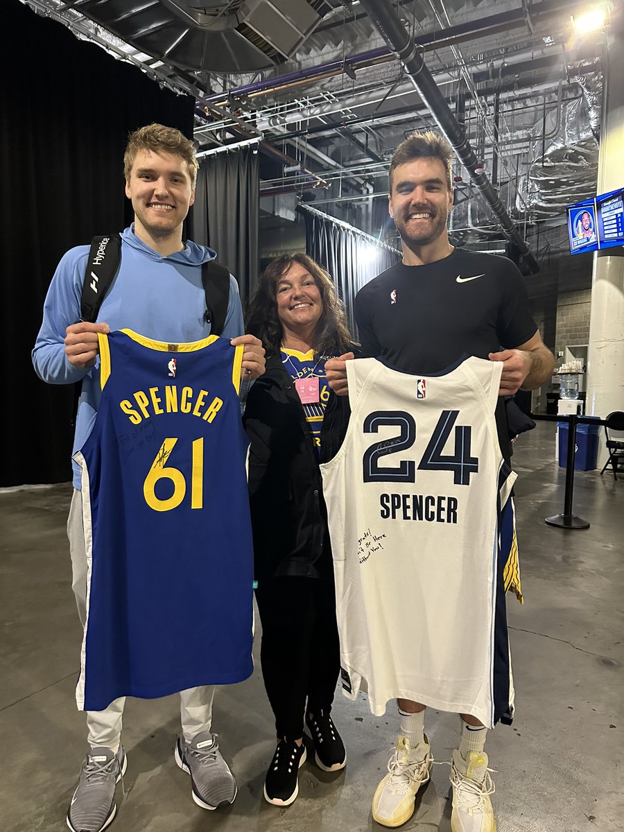 Such a sweet moment after Grizzlies guard Cam Spencer leaves Chase Center with brother Pat’s Warriors jersey after they traded and autographed their uniforms for each other. Their proud mother Donna was here to see her sons.