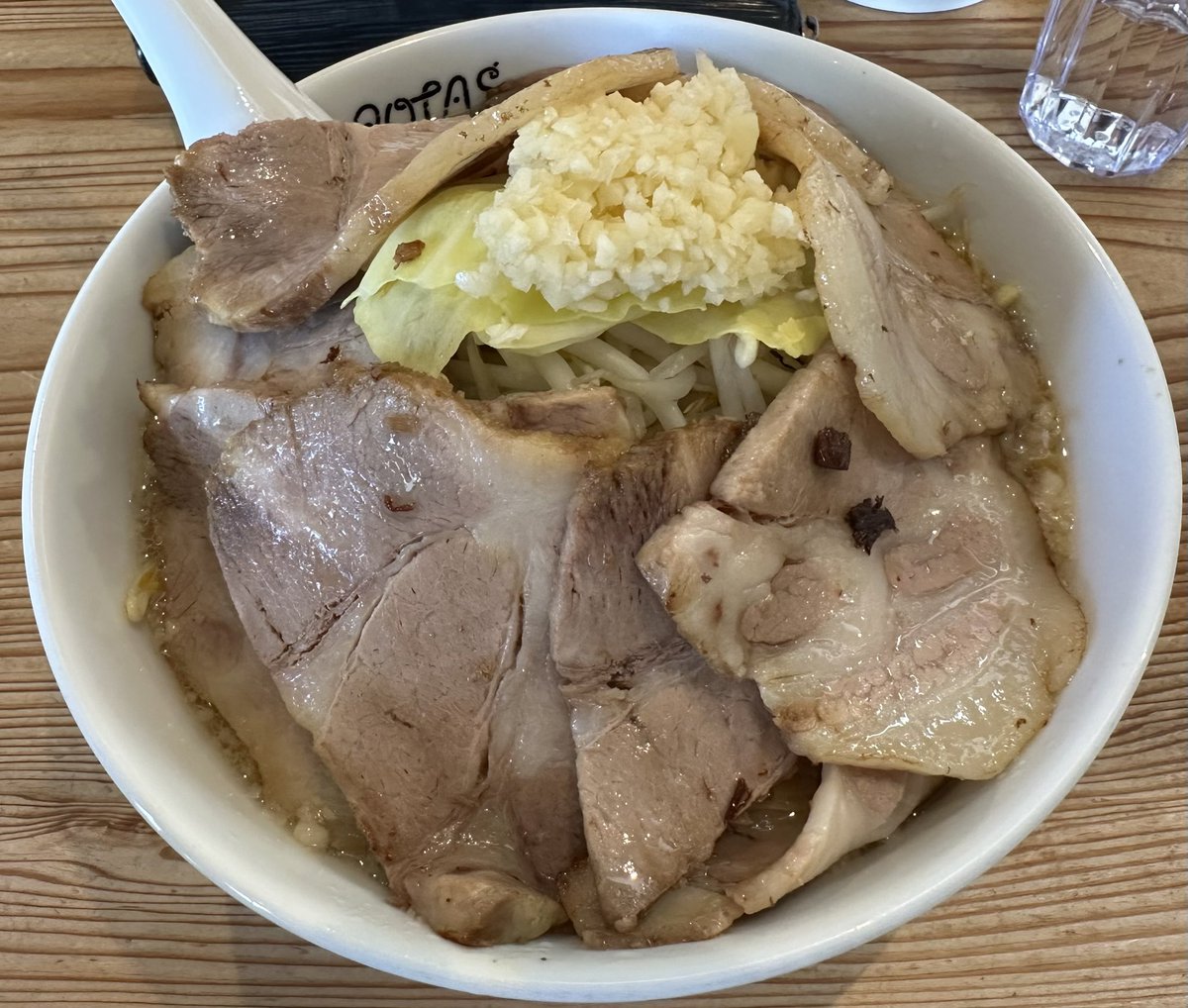 2GR_kuhuku's tweet photo. このネギマヨ餃子が美味いのよ!
もちろんラーメンも
#ROTAS #ろたす https://t.co/nmicKEYeYQ