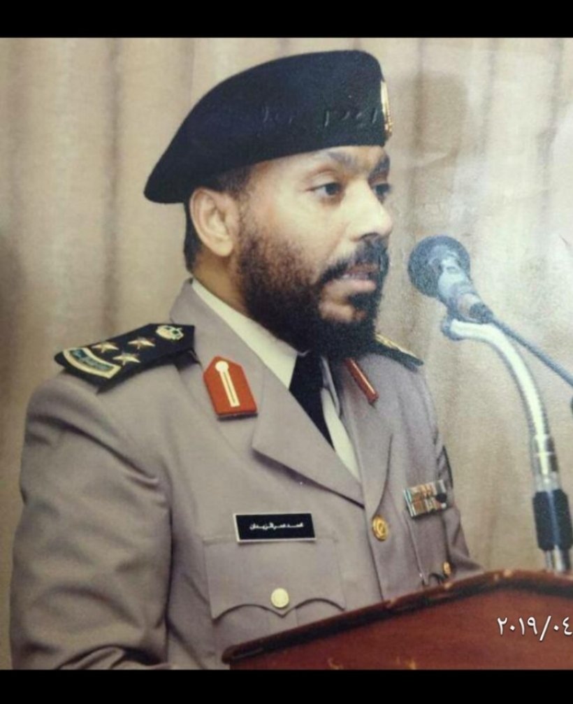 Mousa195436's tweet photo. ٤/الرسالة الأخيرة  
#لإبي #فيصل رحمه الله أبيات من حواره مع ضيفه "المرض #الخبيث حوارواعتذار
القصيدة تجاوزت ٨٠ #بيتا ستُنشر  #مجزءة 
لم أيها المرض #الخبيث
اوما علمت بأنني خلق ضعيف 
قدجأتني متسللا متخفيا 
في غفلة مني فيالك من مخيف 
لكن لي رب حكيم عادل 
ولعبده التواب والبر اللطيف https://t.co/Yf3CgSn0Zp