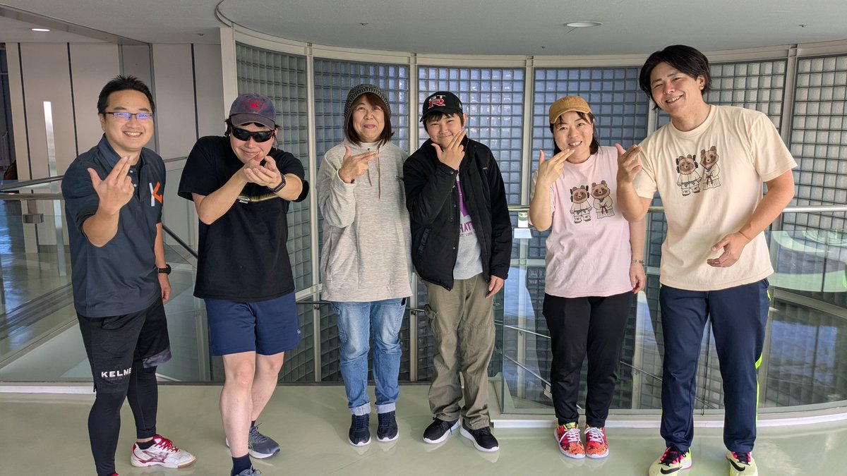 klash_lasertag's tweet image. 昨日は新年最初のK-LASH芝浦プレイ会を開催！

お正月明けのいい運動になりました！

集合写真のポーズは銃を表現したつもりですが分かりますでしょうか？

ご参加いただきました皆様、有難うございました！

#klash
#レーザータグ 
#レーザーサバゲー