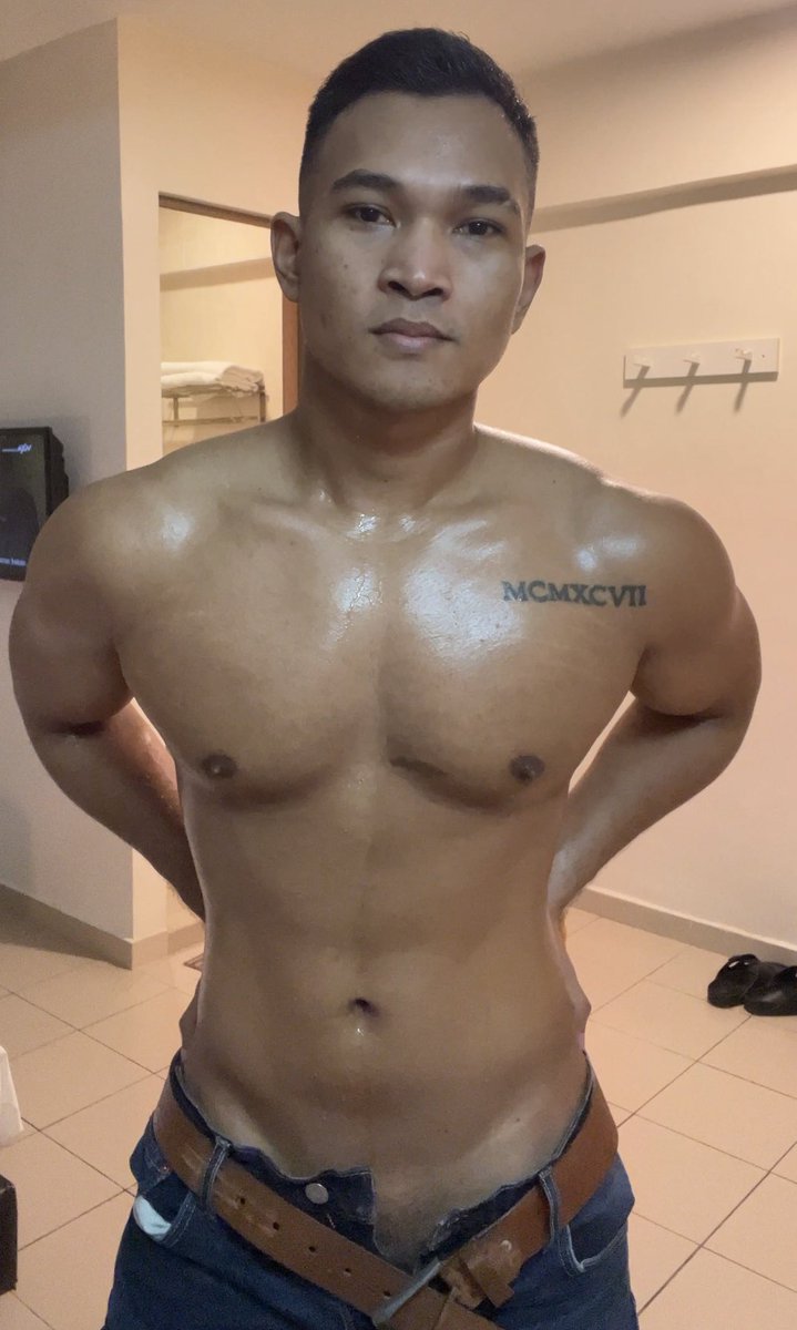slamklhigh's tweet photo. Jakarta
#pijatsensual 
#pijatjakarta 
#pijatpria 
#pijatpanggilan 
#jakartabirahi https://t.co/I1snpQTEG4