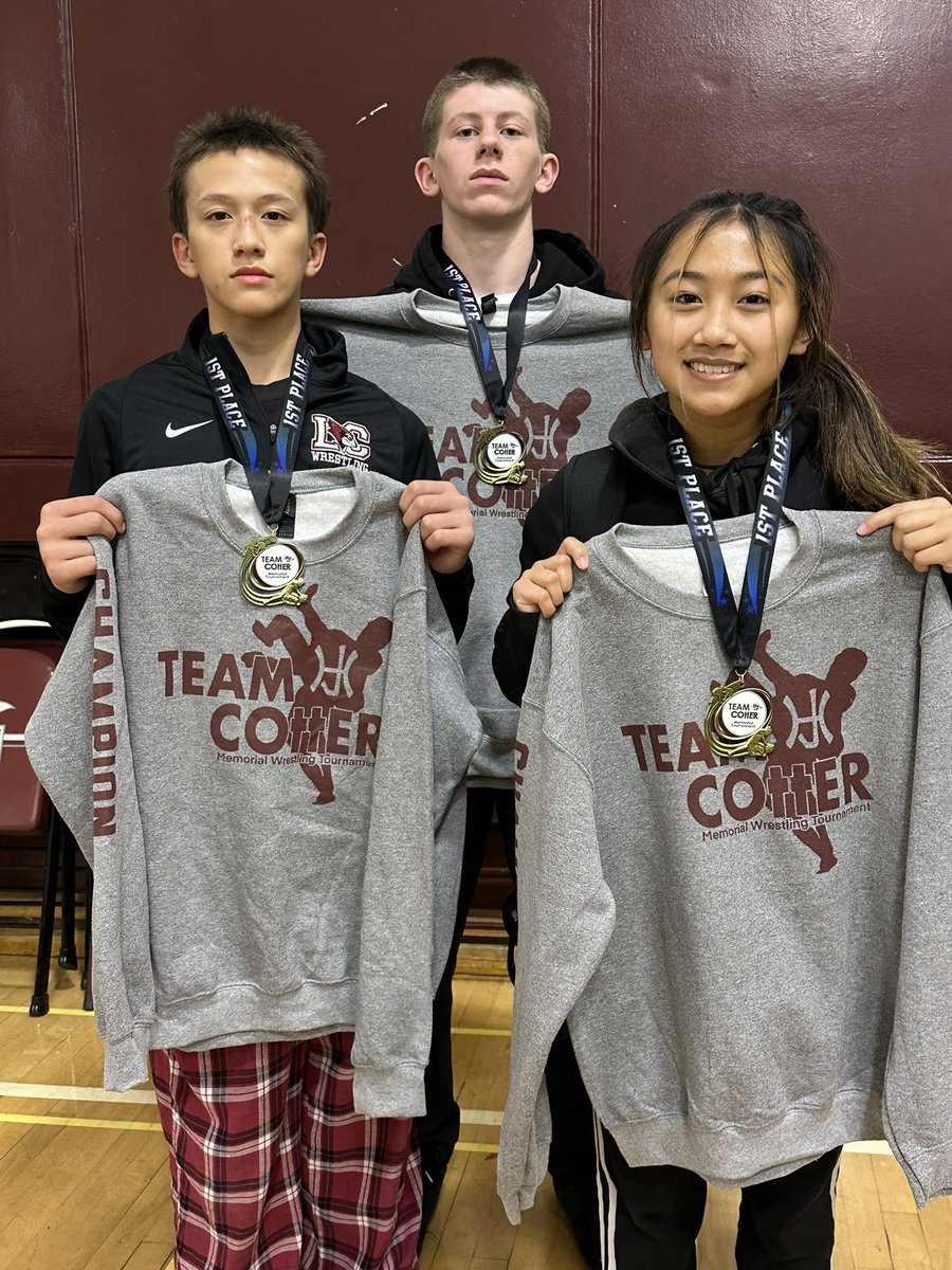 🚨Results from the Cotter Memorial🚨

Your #Cardinals finished as tournament champions 🏆 with 160.5 points‼️

Boys
🥇Zander Hoover
🥇John Schaezlein
🥉Romal Hussini
🥉Manraj Singh
🏅Dom Luchico
🏅Hikmatullah Saraji
🏅Yusuf Amiri

Girls
🥇Leanna Luchico
🏅Ava Ubano
🏅Alina Duran