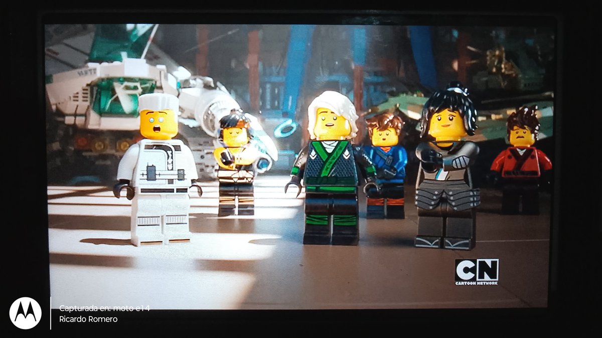 josuete27913576's tweet image. LEGO Ninjago: La Pelicula En @CartoonLA 
Voces @PPTeamRafa @Carlhillos @humbertosolo @zekeja @EnzoFortuny @CARLOSHDEZGARC #AlondraHidalgo y #RobertoMendiola