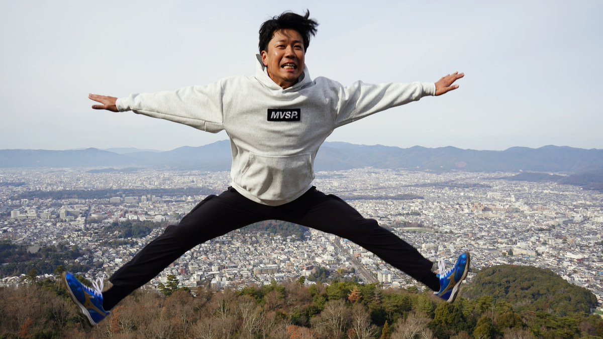 毎年恒例、 #大野雄大 投手の京都・大文字山登山自主トレです。 #中日