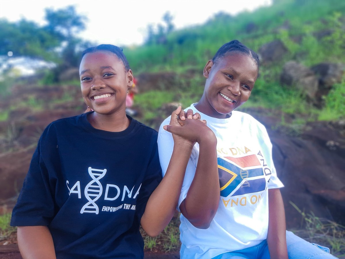 RSADnaThreads's tweet image. SA🧬DNA🇿🇦, Chilling at the mountains having a girls talk🥰, What a beautiful view we looking at.
Get your own shirts at our store❤👍🏼🎉
#JuliusMalema #FakeMarriages #Makgopa #Lepasa #Penalty #CAFChampionsLeague #Manqoba #HelenZille #BBMzansi #Siya