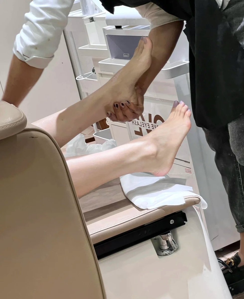 和闺蜜出来按个摩舒服一下