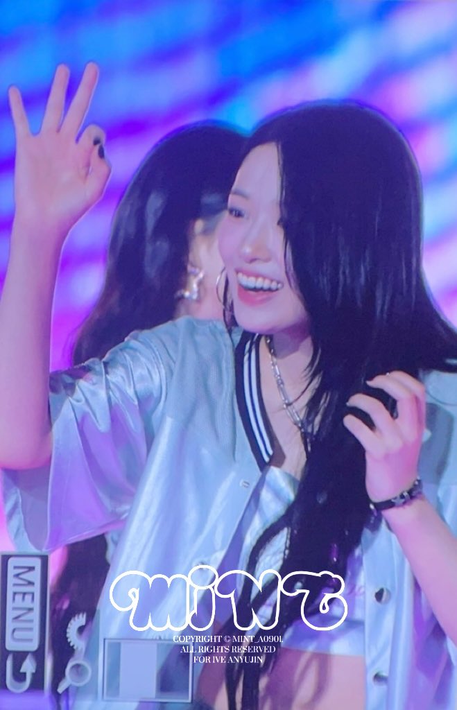 250105 골디 GDA ANYUJIN preview

#YUJIN #ANYUJIN #안유진 #ユジン #IVE  #아이브