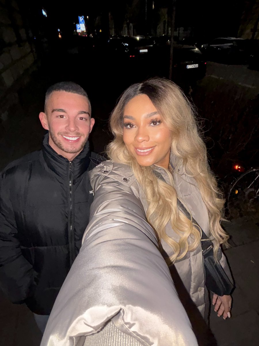 DannyDobson7's tweet photo. New Years in Krakow 🥳 https://t.co/kd3clpHUvy