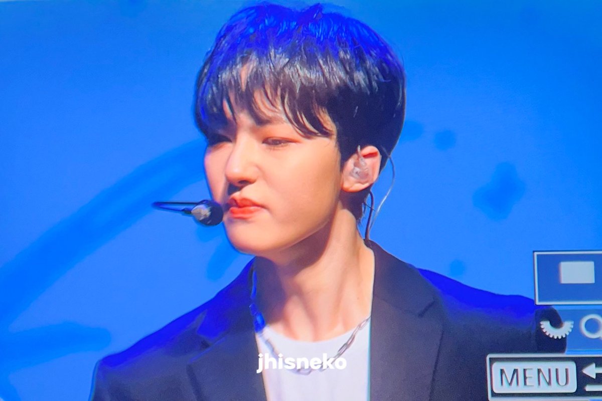 jhisneko's tweet photo. 250105 산타없으니까 울어도대😌 #정훈 #JUNGHOON #싸이커스 #xikers https://t.co/5VhLGHxskM