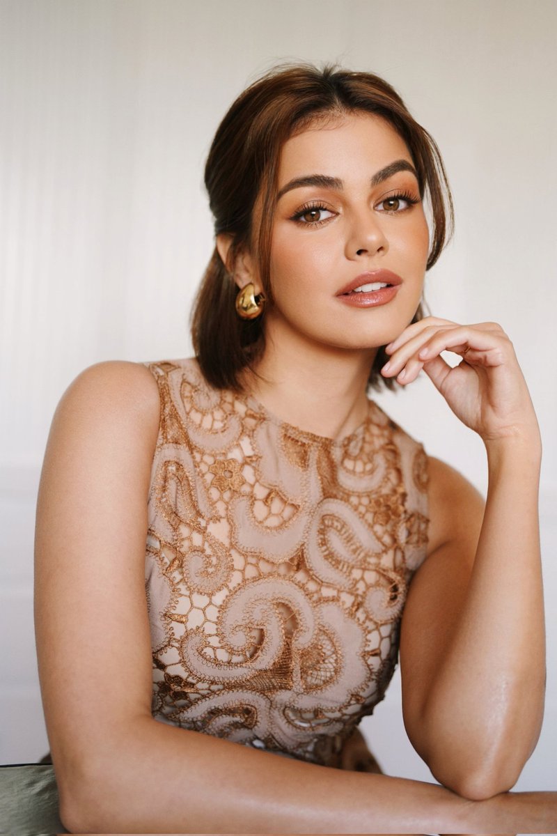 janinegutierrez's tweet photo. asap sunday in a @studiovaniaromoff i got from the mall last night happy new year and good luck to everyone going back to work tom!! 🤍 https://t.co/jTOpzTXXlJ