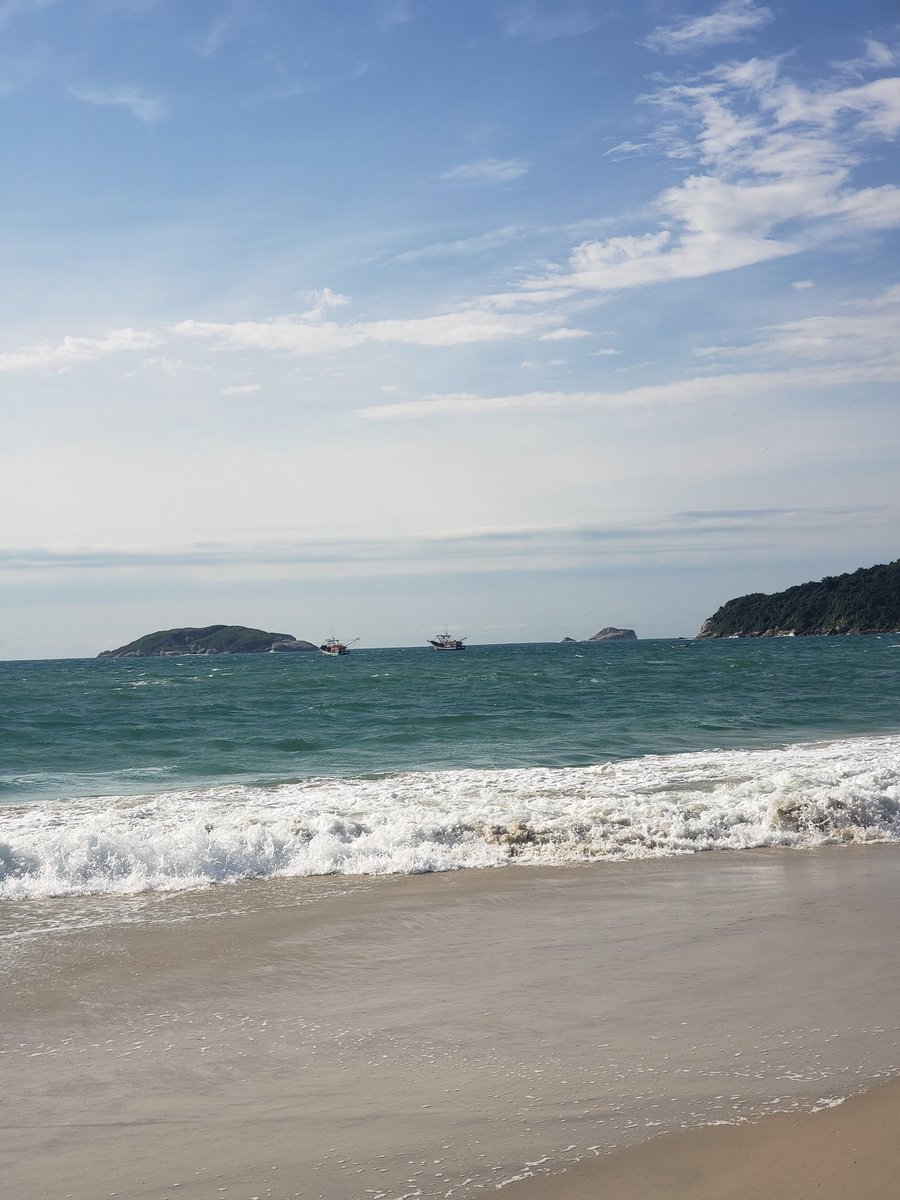 DraCrusher's tweet photo. Buen día, buen domingo!🏖
#PraiaMole 🤟 https://t.co/6KombKKCoQ