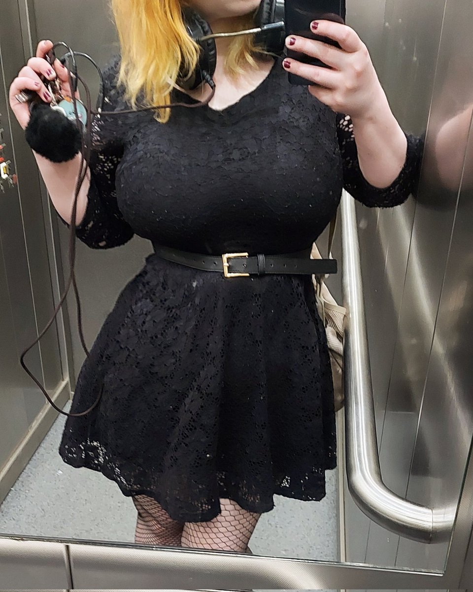 CherryBlackmail's tweet photo. du bist mein😈 https://t.co/qm1msSgFmr