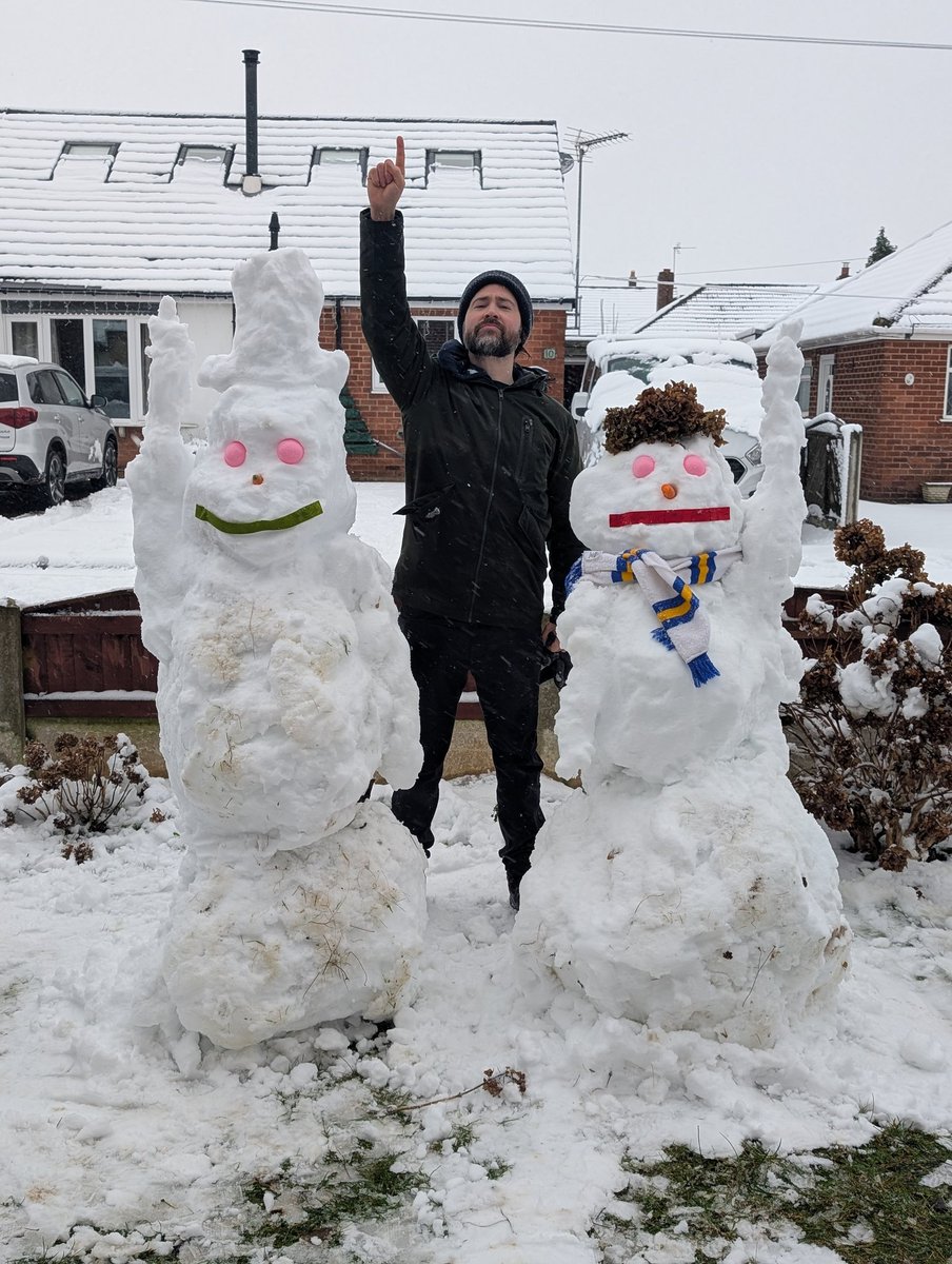 I created the snow line.

Snowman Reigns and Snowmoa Joe

🤣 <a href="/WWE/">WWE</a> <a href="/WWERomanReigns/">Roman Reigns</a> <a href="/SamoaJoe/">Samoa Joe</a> <a href="/WWENXT/">WWE NXT</a> #wwe