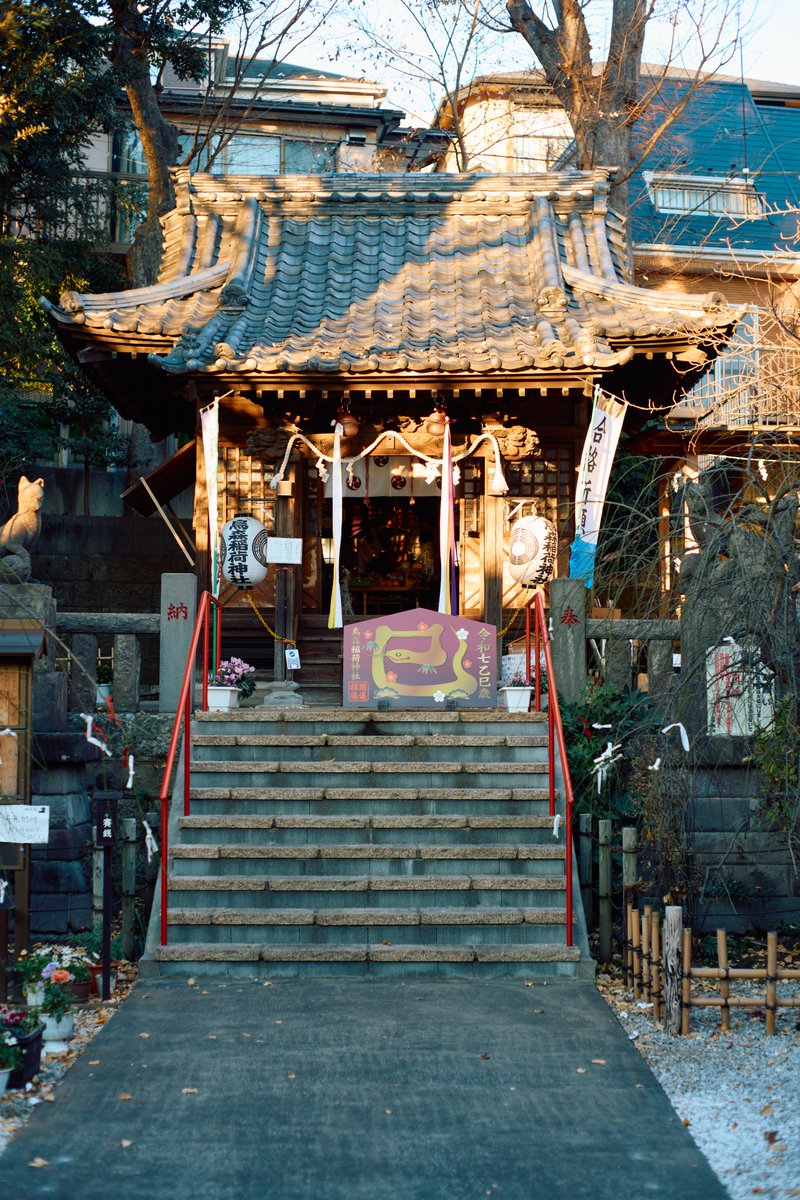 KannistoJuha's tweet photo. Yesterday I did a long walk from Ebisu to Nakameguro with my Sony #A7CII & #Kistar 55/1.2. It was another sunny and photogenic day. Holidays are over and it's back to work from tomorrow... But we'll have a 3-day weekend soon again. More: https://t.co/ioYqi3Nedn https://t.co/knse6d9ByJ
