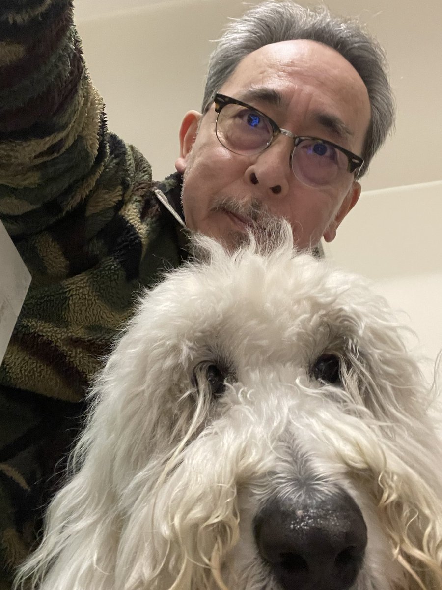 kassy0118's tweet photo. お友だちの皆さま､去年の猛暑の投稿以来､大変ご無沙汰でございますーー
愛犬ドリムも、この2月で12歳､父ちゃんは1月で64歳、そろそろ老老介護になりそうですが、ドリムが頑張ってくれているので､まだまだ楽しくやっとりますよーー♪
今年も宜しく､お願い しますーー♪ https://t.co/nlP7OqKcal