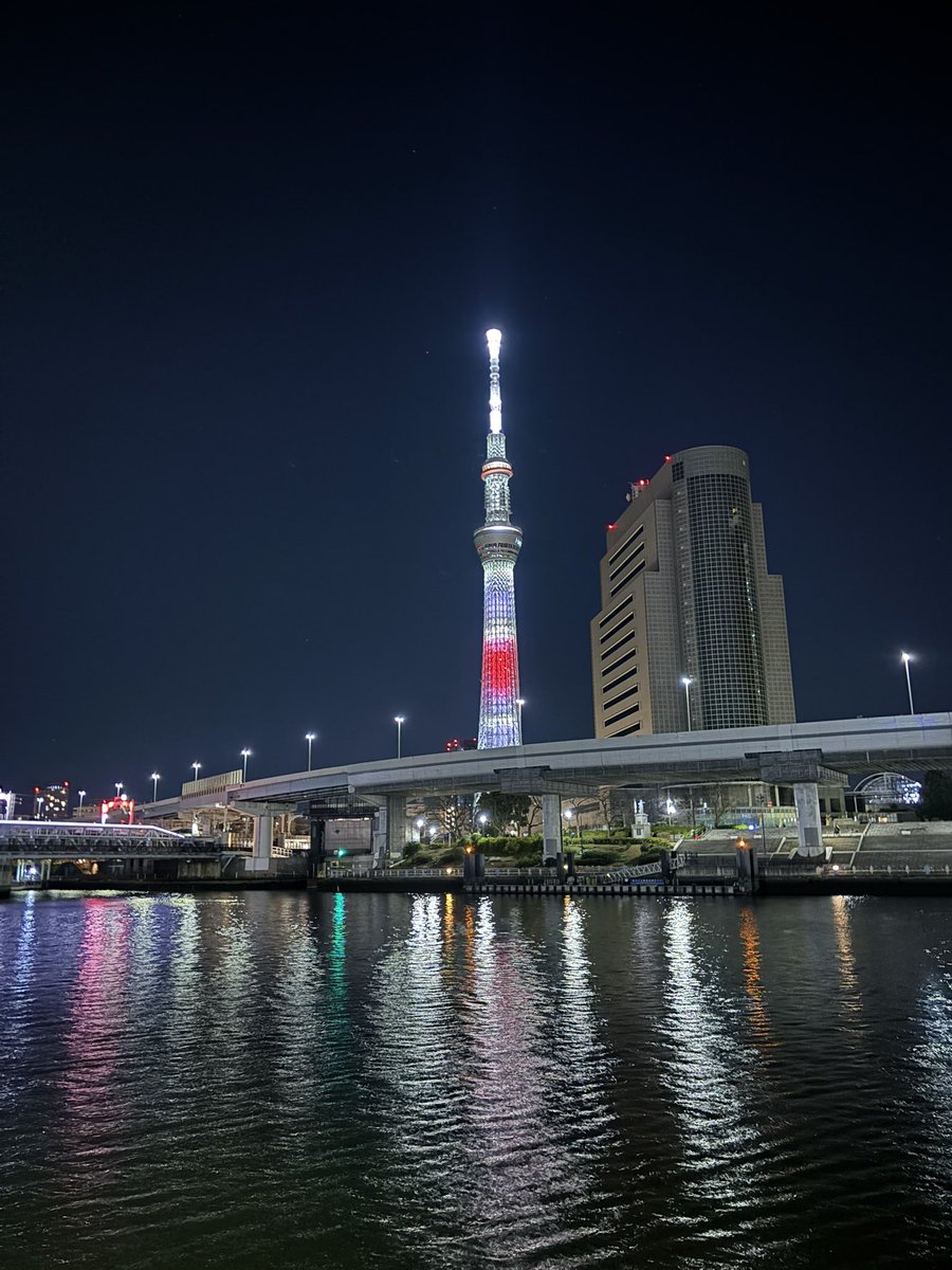 N_99Revolver's tweet image. 今年もよろしくお願いします🤲