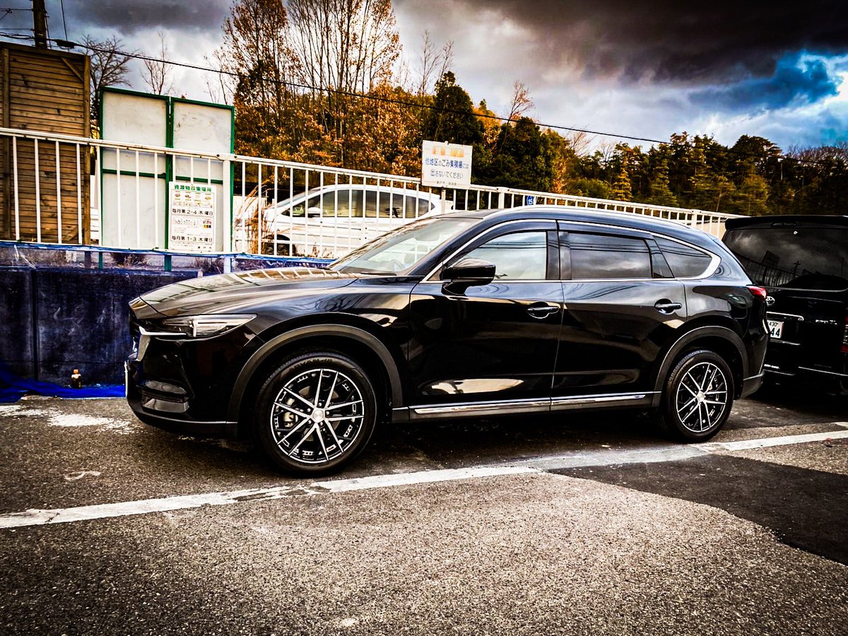 teruman8008's tweet photo. #MAZDA #cx8 #cx8のある生活 #cx8のある風景 #cx8好きな人と繋がりたい #ホイール #変更 #ROWEN #rowen #井上タイヤ https://t.co/ioxvN3Wc5o