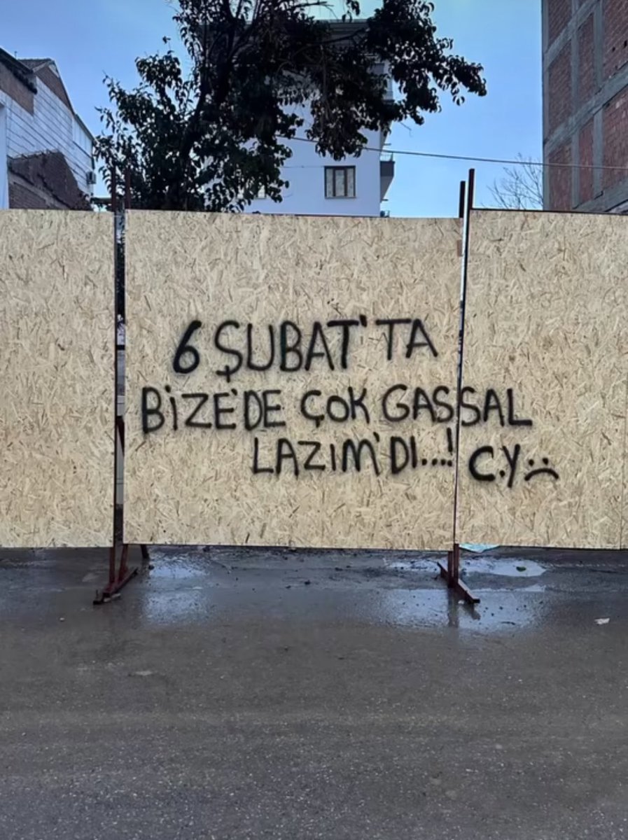 hataylifilozof's tweet photo. Antakya’da bir yazı .

#Gassal #Hatay https://t.co/sJIoUAiQUZ