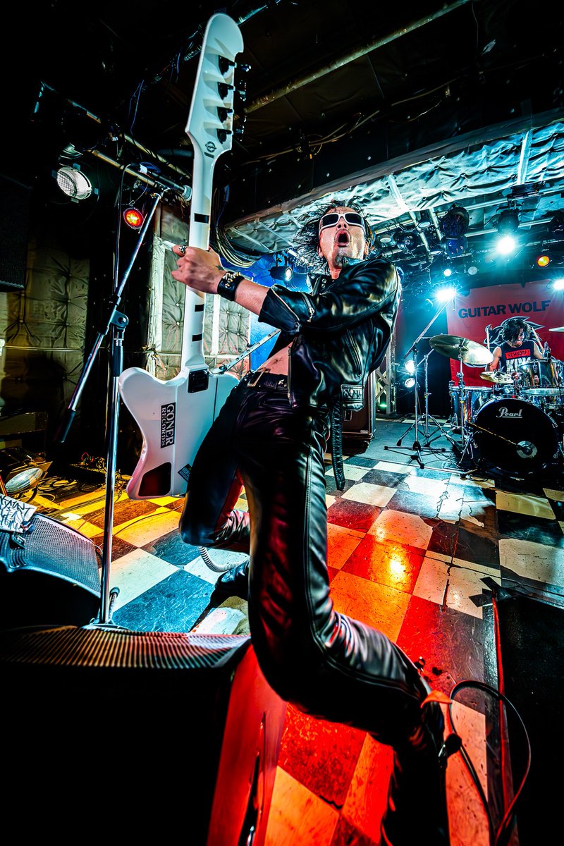 GuitarWolfJet's tweet photo. thank you!!!

2025年1月4日(土) 新宿 LOFT
⛩️JET神社JET初詣ライブ⛩️

★ギターウルフ
★錦鯉
★切腹ピストルズ
★Pinch of Snuff
★奥州アウトローズ
★リンダ＆マーヤ
★ Daddy-O-Nov

📷by @ARBKIDS https://t.co/AJ3zJXgjsM