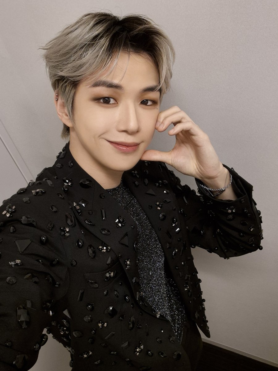강다니엘(KANGDANIEL) tweet media