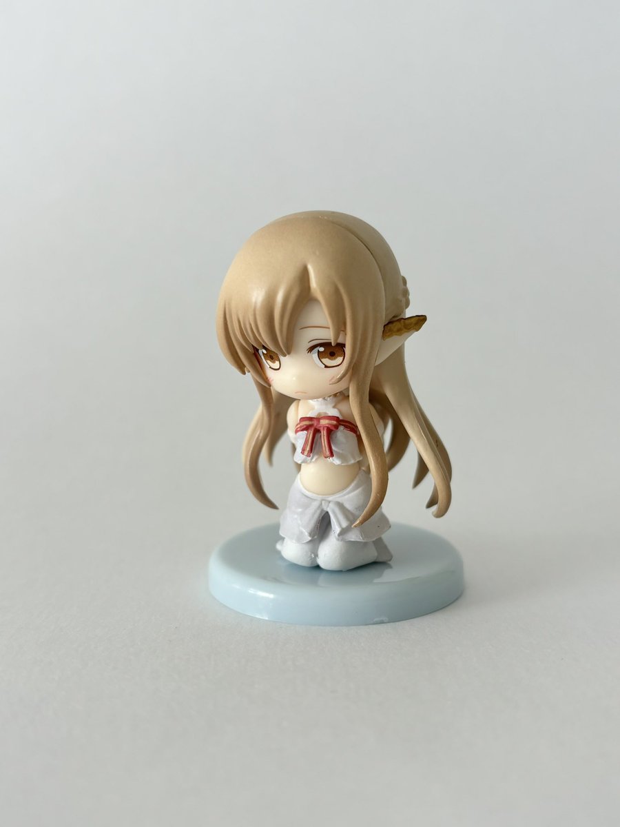 jgvgn2's tweet photo. 囚われのアスナのフィギュアです。
アニメではなかった（多分）鎖で後ろ手拘束されてるの。 https://t.co/CKS8rZfsT8