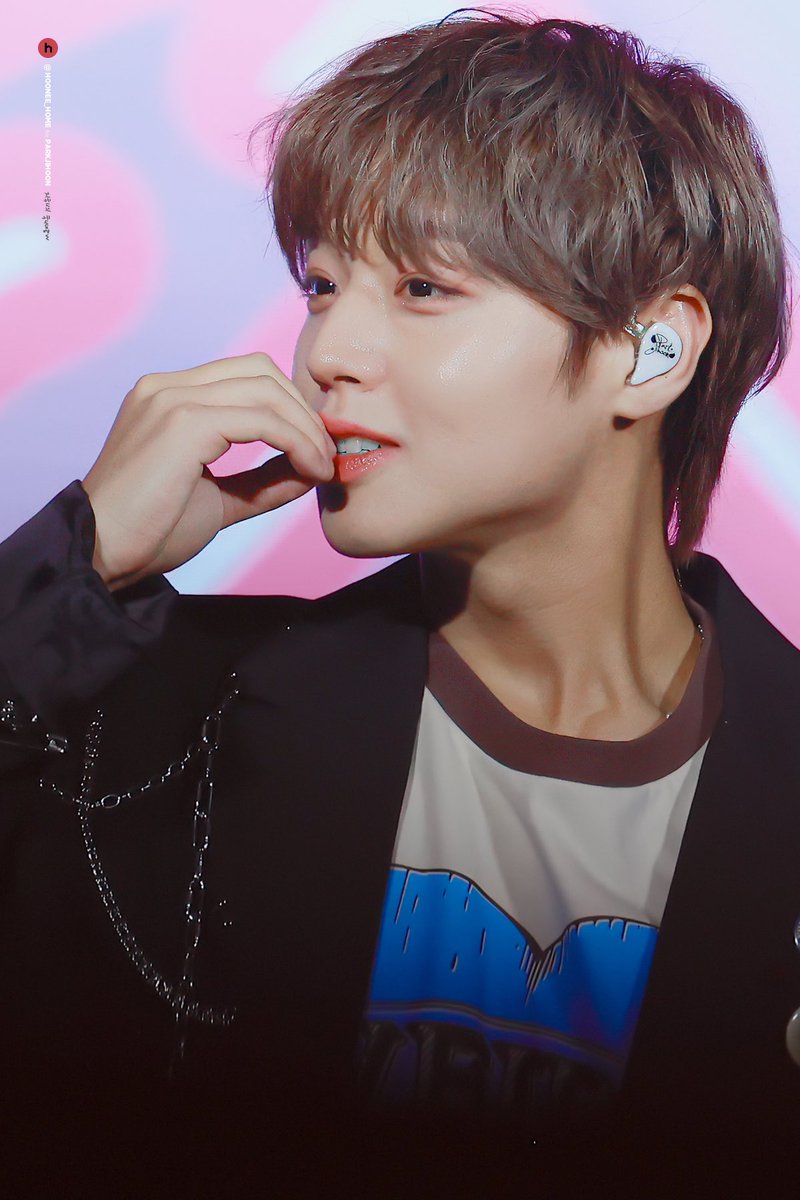 Hoonee_home's tweet photo. 20241220 PARKJIHOON WINTER FANMEETING 'OPENING' in Vietnam

사랑스러움이 맥스😘

#박지훈 #Parkjihoon
#새해복많이받으세요_메이님들사랑합니다_💓 https://t.co/T5OBigBbZW