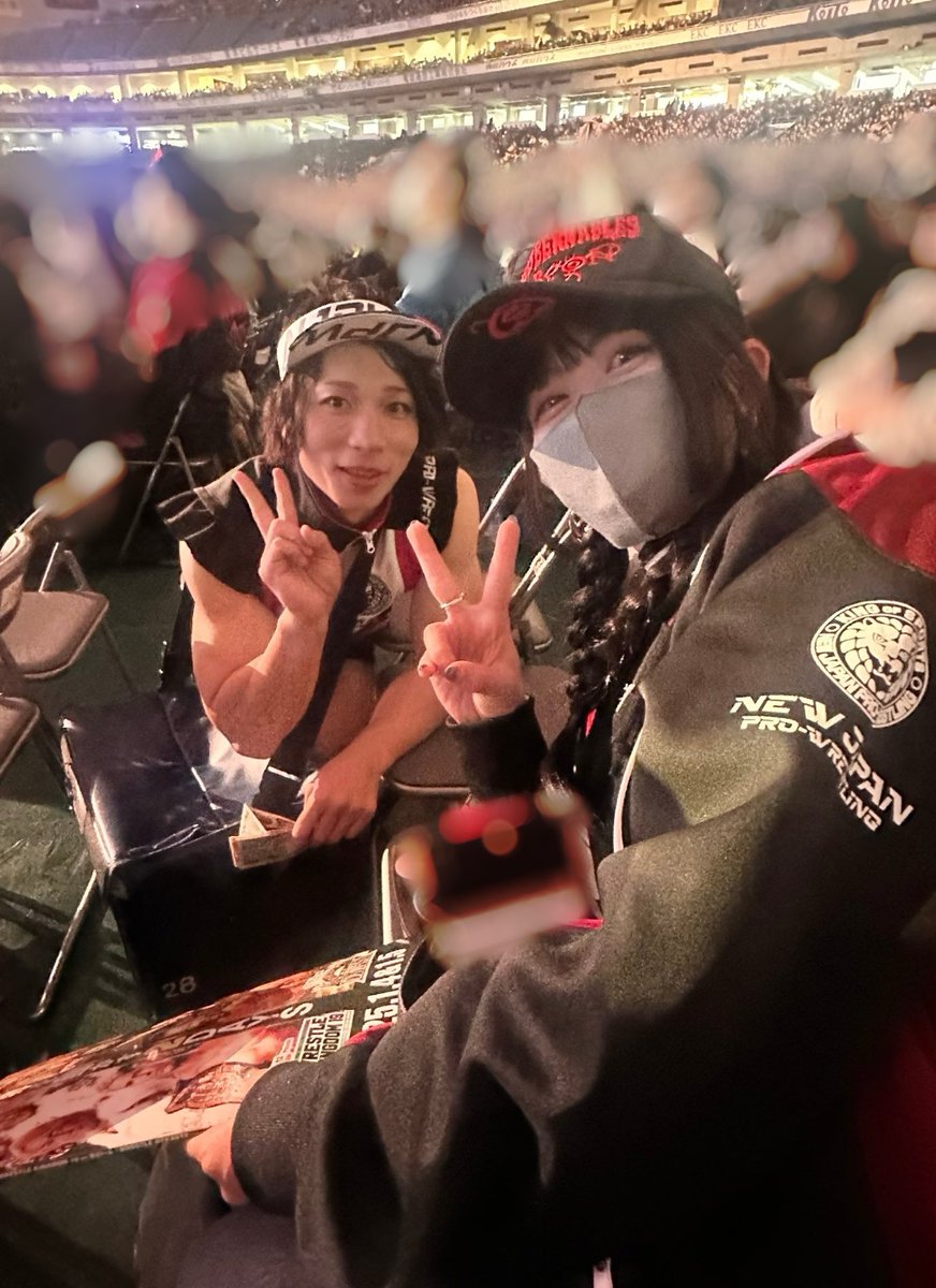 aibaaiai's tweet photo. YOHママ様からパンフレット買えました✨✨
まさかお会いできると思ってませんでした😳
#njwk19 #njWD #njpw
#新日ちゃんぴおん https://t.co/5HKuoUmsBy