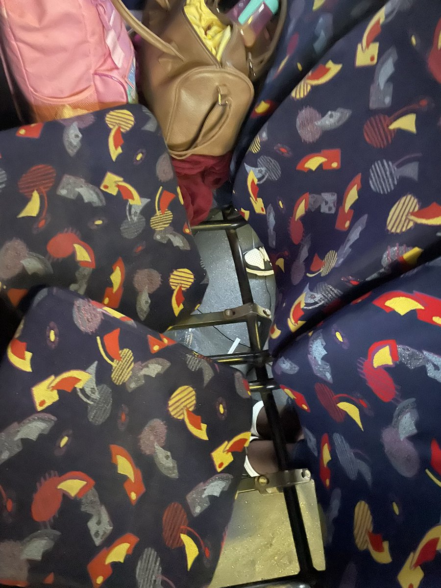 Zeenash_Zee's tweet photo. @CTK_Travel @Computicket , it is with heartbreak to have been scammed by you and I booked a bus for 1000 from Eastern Cape to Gauteng and this bus came instead 😭 and it dropped us in the streets of Braamfontein with instead of park station.

@Anele https://t.co/go6Y0wFgOw
