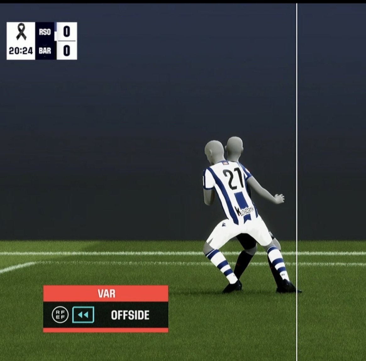 ▪️Otro gol mal anulado a Mbappé con manipulación desde el VAR: silencio en los medios.
▪️12 goles anulados a rivales del FCB: silencio en los medios.
▪️Offside de Lewandowski: programas especiales. "La jugada del año". Cantalejo pide perdón, Clos Gómez sale a dar explicaciones...