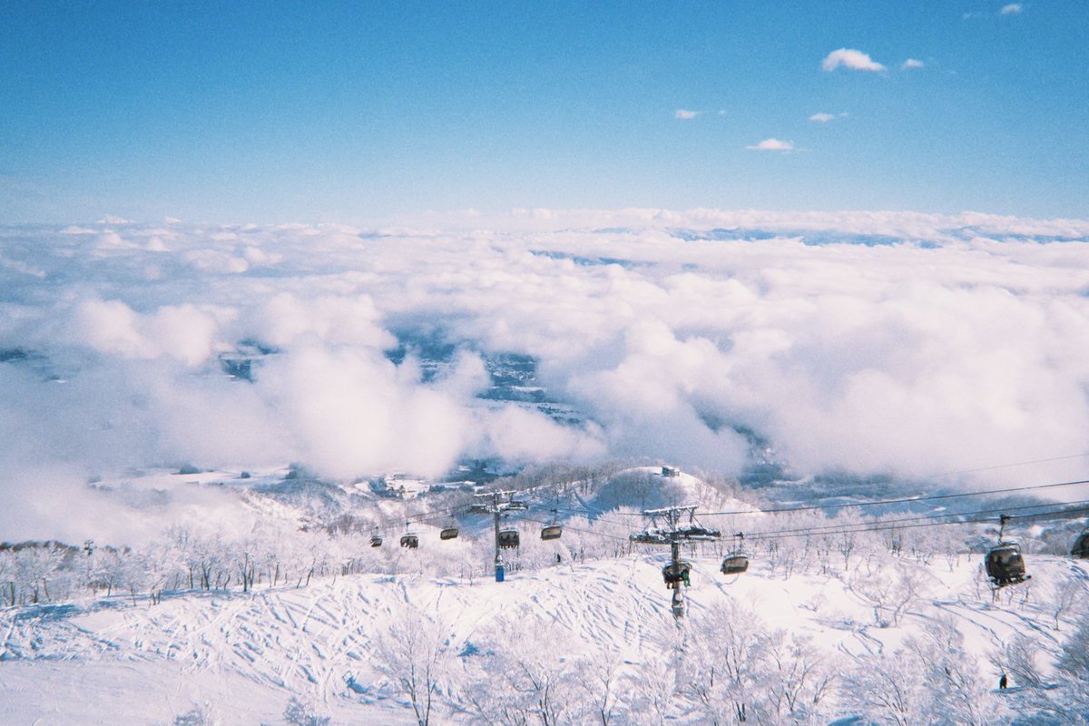 Good__bye__days's tweet photo. 2年ぶりのスノボ年末年始。
捉え方、考え方、過ごし方
変化を感じたものの
振り返りや次の一年のテーマが
過去の熱量と比べるとぬるいな。

現状の心地よさに甘んじず
中長期的な計画の解像度高めて意味のある月日を送ろう。
素敵なスタートでした❄️ https://t.co/j0x78bJYKB