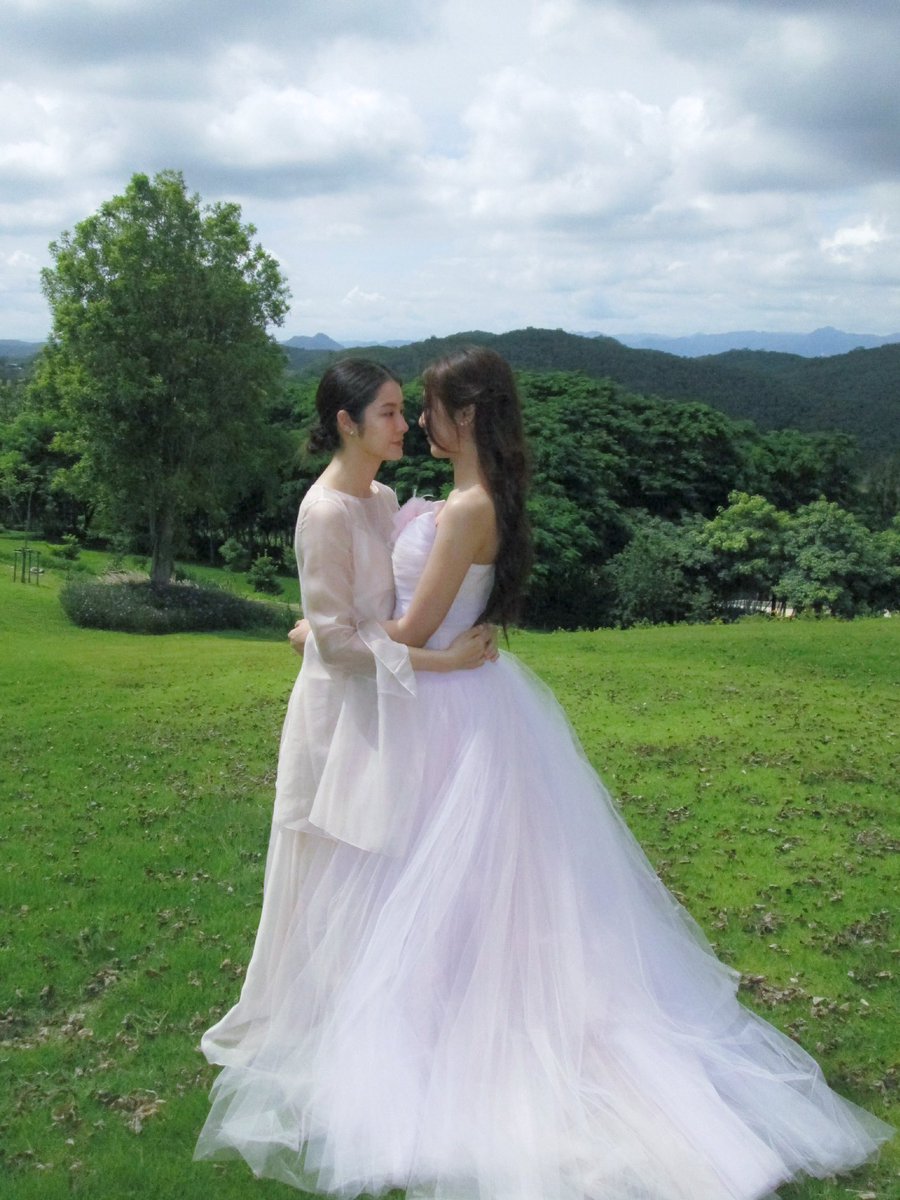 filmracha's tweet photo. เรียนรู้ที่จะเป็นผู้พูด เรียนรู้ที่จะเป็นผู้ฟัง เดินบ้างวิ่งบ้างก็สนุกดีเหมือนกัน ☺️

AioonMay Princesses’ Tale
#PlutoSeriesFinalEP https://t.co/C8GN8vUX8j
