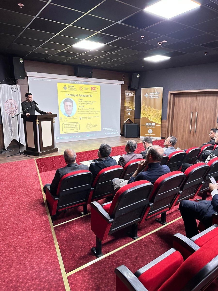 Meb_Akademi47's tweet photo. Edebiyat Akademisi'nin bu haftaki konuğu Doç. Dr. Adnan OKTAY oldu. Divan şiirini konuştuğumuz keyifli, samimi bir ortam oldu.

 Hoca Dehhani'den bir kaç beyitle programa renk katan hocamıza çok teşekkür ediyoruz.

@Yusuf__Tekin
@farukyelkenci
@tuncay_akkoyun
@ali_eyyupkoca https://t.co/ZsA6QvTYWX