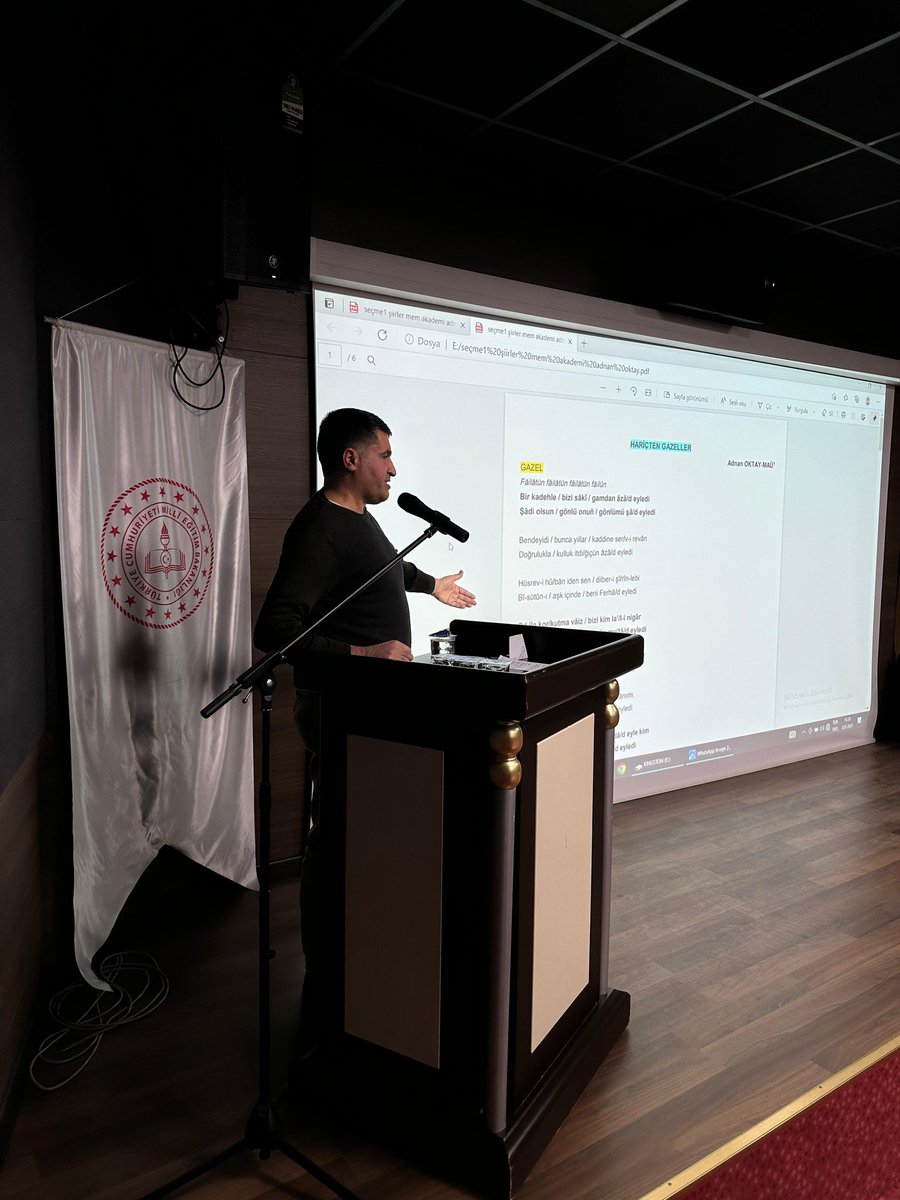 Meb_Akademi47's tweet photo. Edebiyat Akademisi'nin bu haftaki konuğu Doç. Dr. Adnan OKTAY oldu. Divan şiirini konuştuğumuz keyifli, samimi bir ortam oldu.

 Hoca Dehhani'den bir kaç beyitle programa renk katan hocamıza çok teşekkür ediyoruz.

@Yusuf__Tekin
@farukyelkenci
@tuncay_akkoyun
@ali_eyyupkoca https://t.co/ZsA6QvTYWX