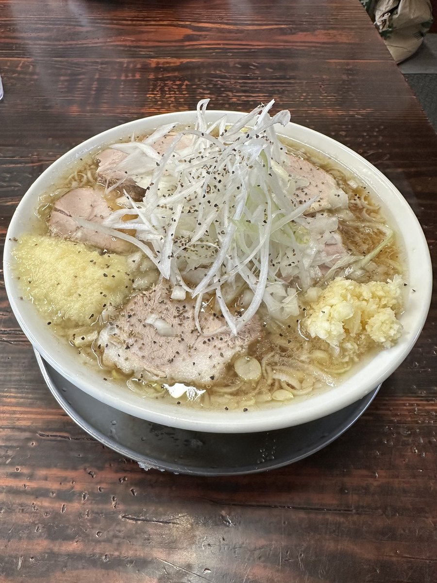 栃木県那須塩原市
麺`sラッキーパンチ

しょうがラーメン

今年初のラーメン美味しく頂きました🍜