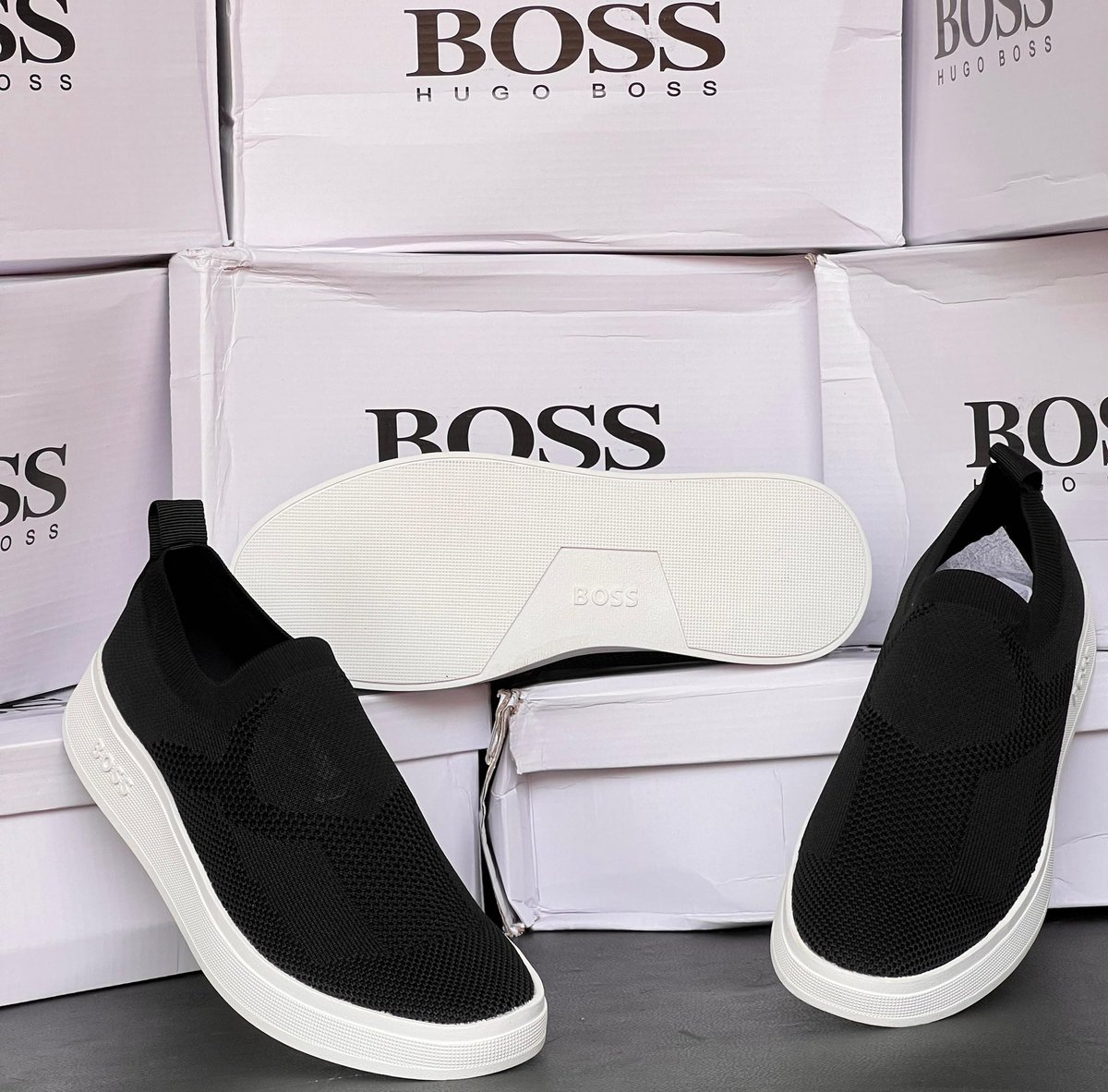 dinero_crocs's tweet photo. Corporate shoes 

Price: N31,000

Location Kaduna.
Call or WhatsApp— 08063769764 https://t.co/G7o8f2zths
