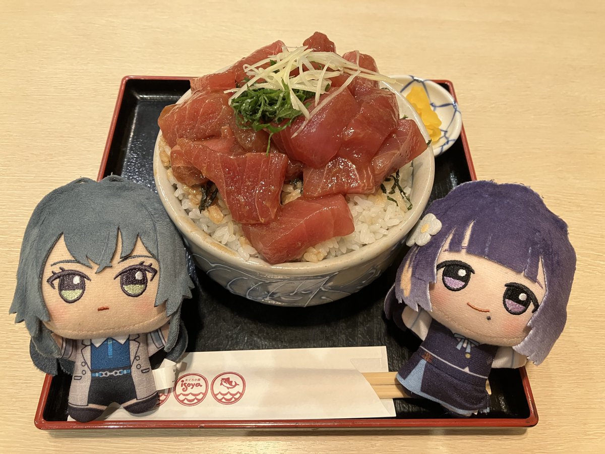 pomeandraw's tweet photo. うちの手毬です
アイマスEXPOでちびぬい手毬の集いをした時に発覚したのですが、顔は整っているけど他の手毬よりもまん丸みたいです
まぁ沢山食べて、帰ったらベビーカーで寝てるから仕方ないね
#うちのてまぬい 
#初星学園ぬいぬい部 https://t.co/NTIUpzcR7Q