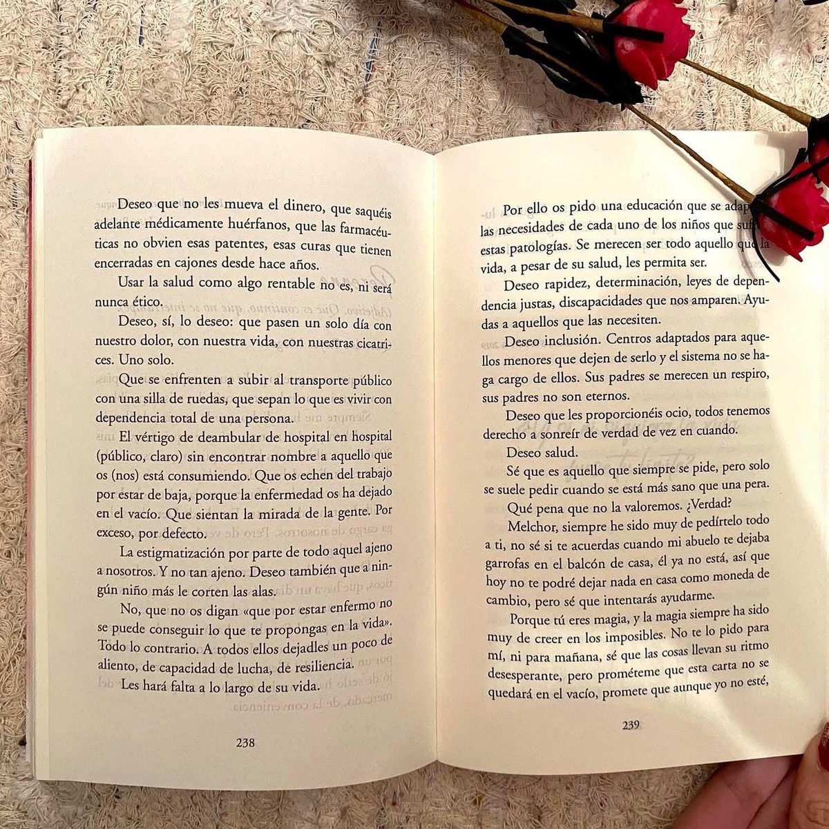 nh487's tweet photo. Queridos Reyes Magos:

Este texto lo escribí hoy hace seis años, mi deseo sigue siendo el mismo. #DeQuéDolorSonTusOjos #NadaEsImposible #EnfermedadesRaras https://t.co/64HixhRDDg