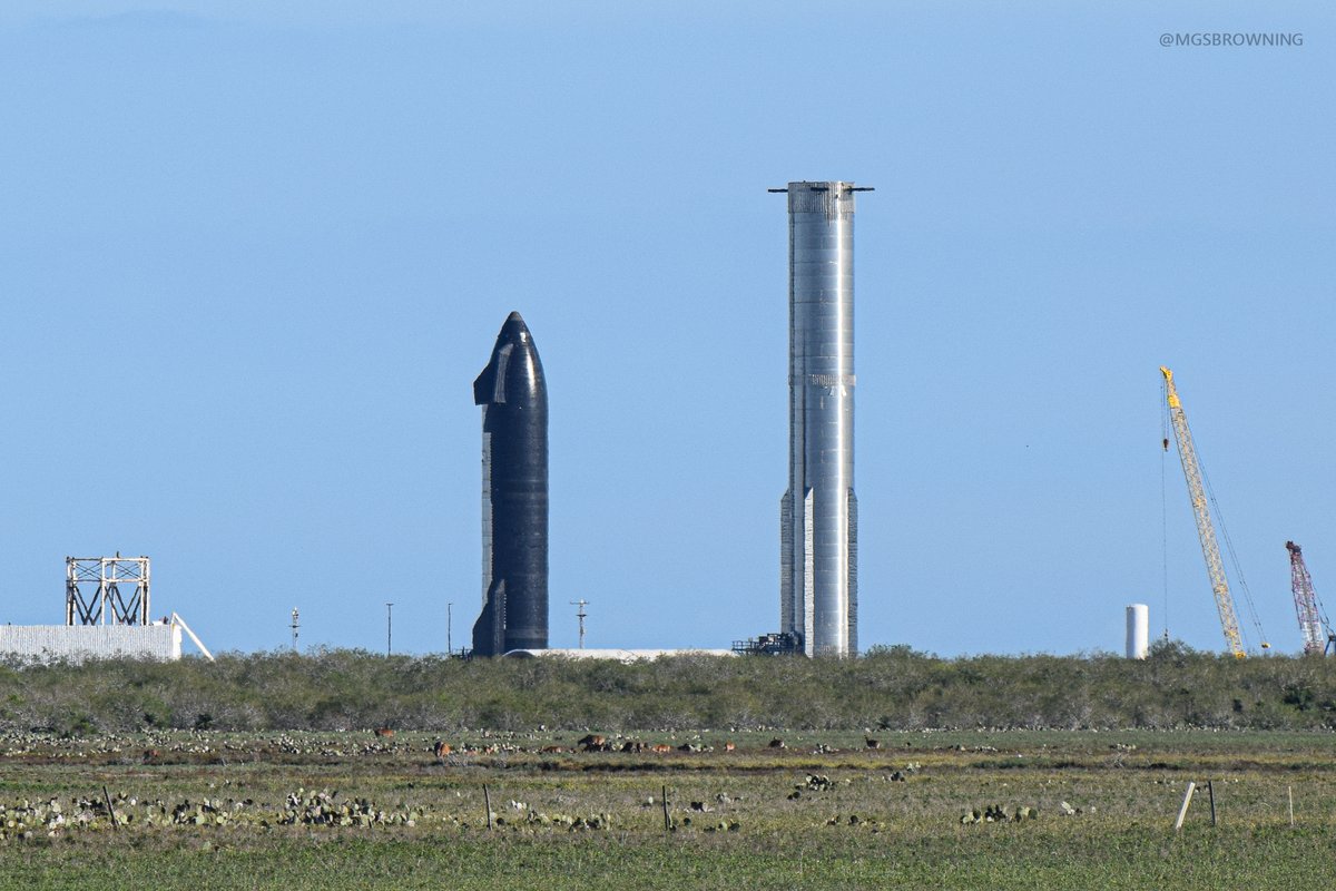 mgsbrowning's tweet photo. One year ago today. Booster 12 and Ship 30 at Massey's. Water tank removal, and a hazy "work on the OLM continues".
#Starbase #Ship30 #Booster12 https://t.co/wg7HIHlyvH