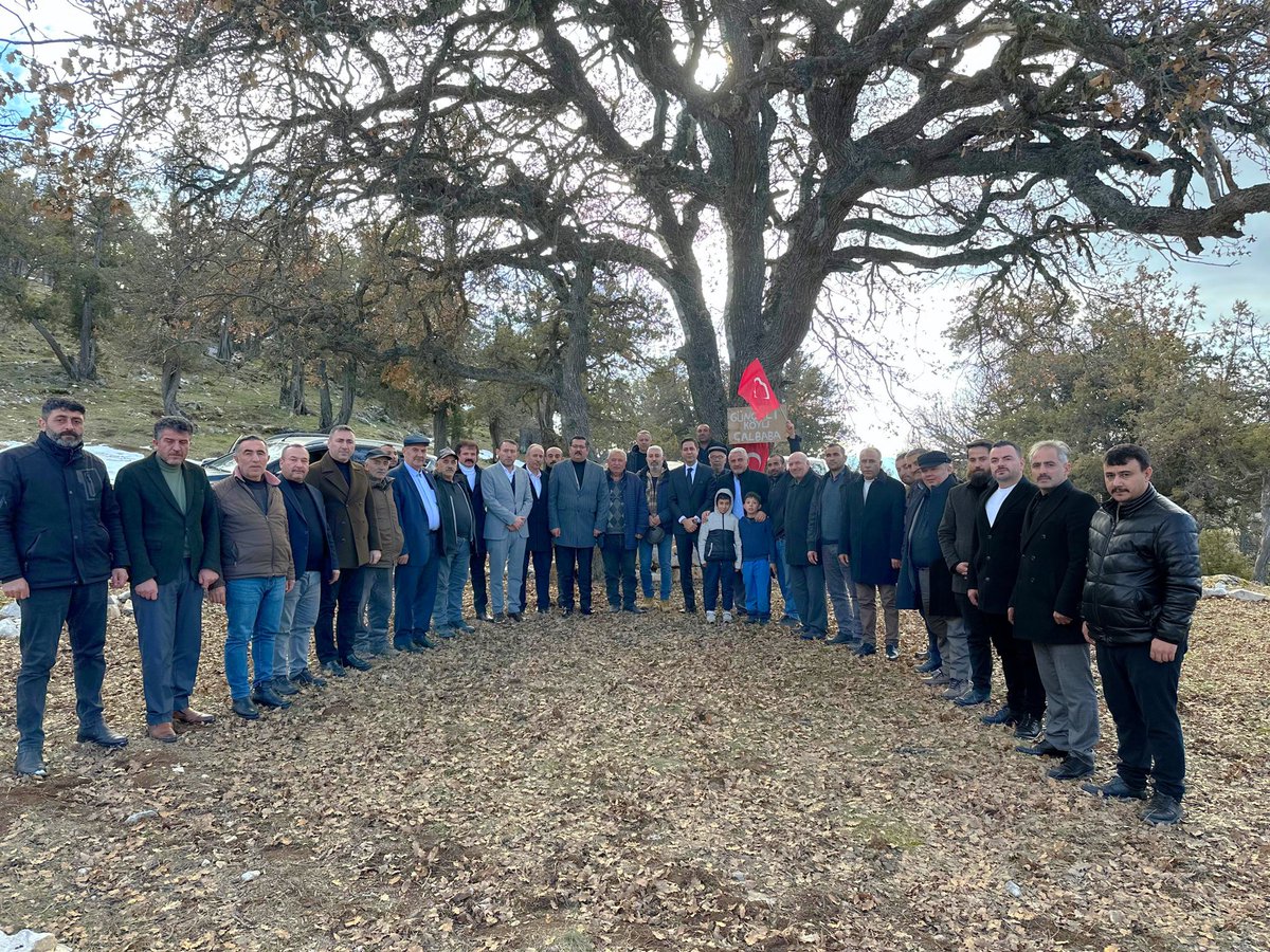 Günçalı Köyüne misafir olduk.
Yüzlerce yıldır aynı yerde duran ve Türklüğün kalesi gibi değerlerini muhafaza eden bu güzel köye misafir olmaktan büyük mutluluk duydum.
Bizleri misafir eden köylülerimize sonsuz şükranlarımı sunuyorum.