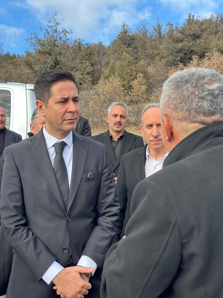 yclblt06's tweet photo. Günçalı Köyüne misafir olduk.
Yüzlerce yıldır aynı yerde duran ve Türklüğün kalesi gibi değerlerini muhafaza eden bu güzel köye misafir olmaktan büyük mutluluk duydum.
Bizleri misafir eden köylülerimize sonsuz şükranlarımı sunuyorum. https://t.co/jVcbroWS7H