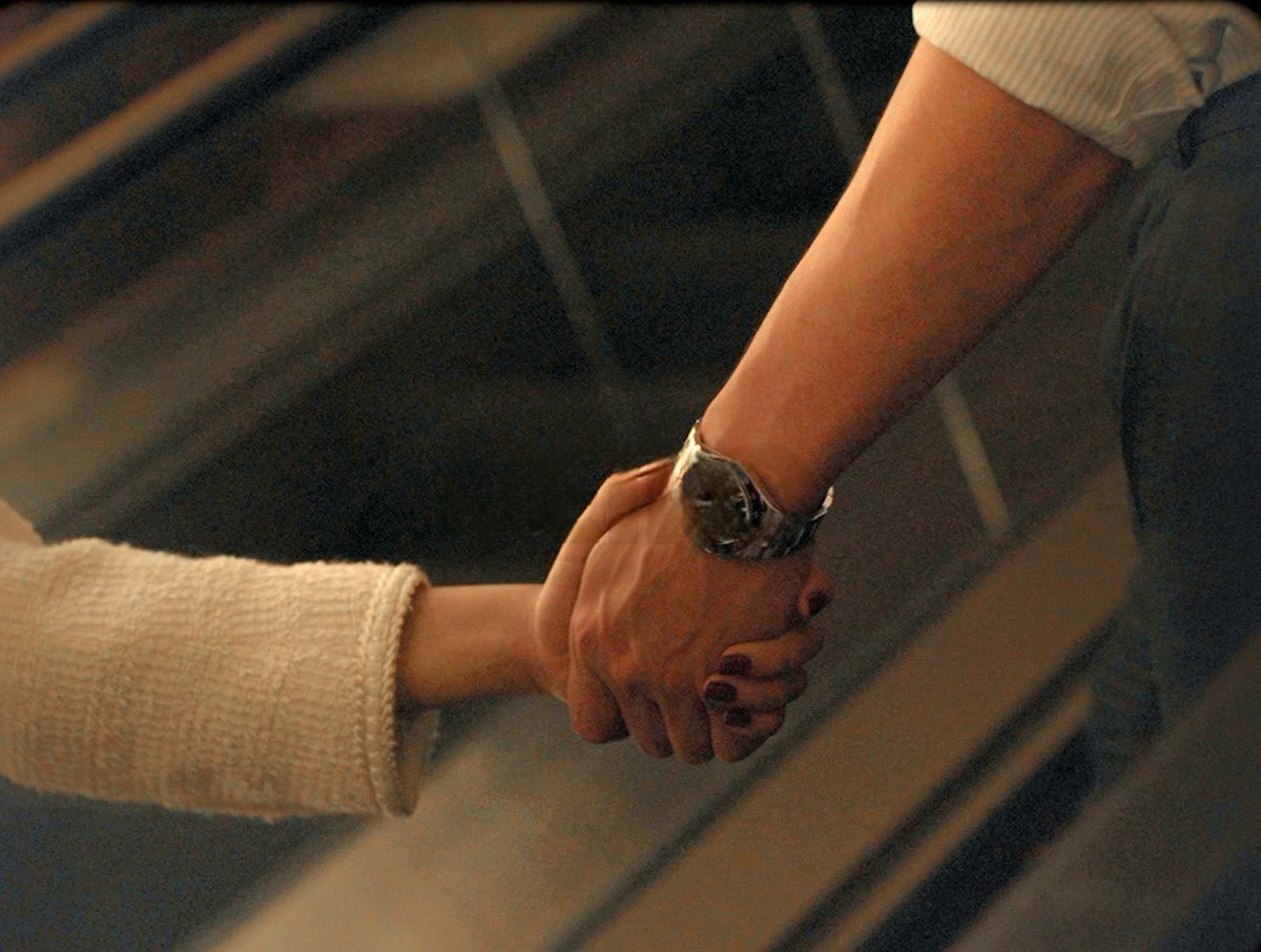 Real talk. 

When a so-called 'fan' engages in vicious attacks against artists, know what that rabid person's agenda is. 

Usually, it is a demolition job on the artists and fandoms with the evil intent to cause fan wars &amp; chaos.😏 

Stay strong KDs!

#IYKYK