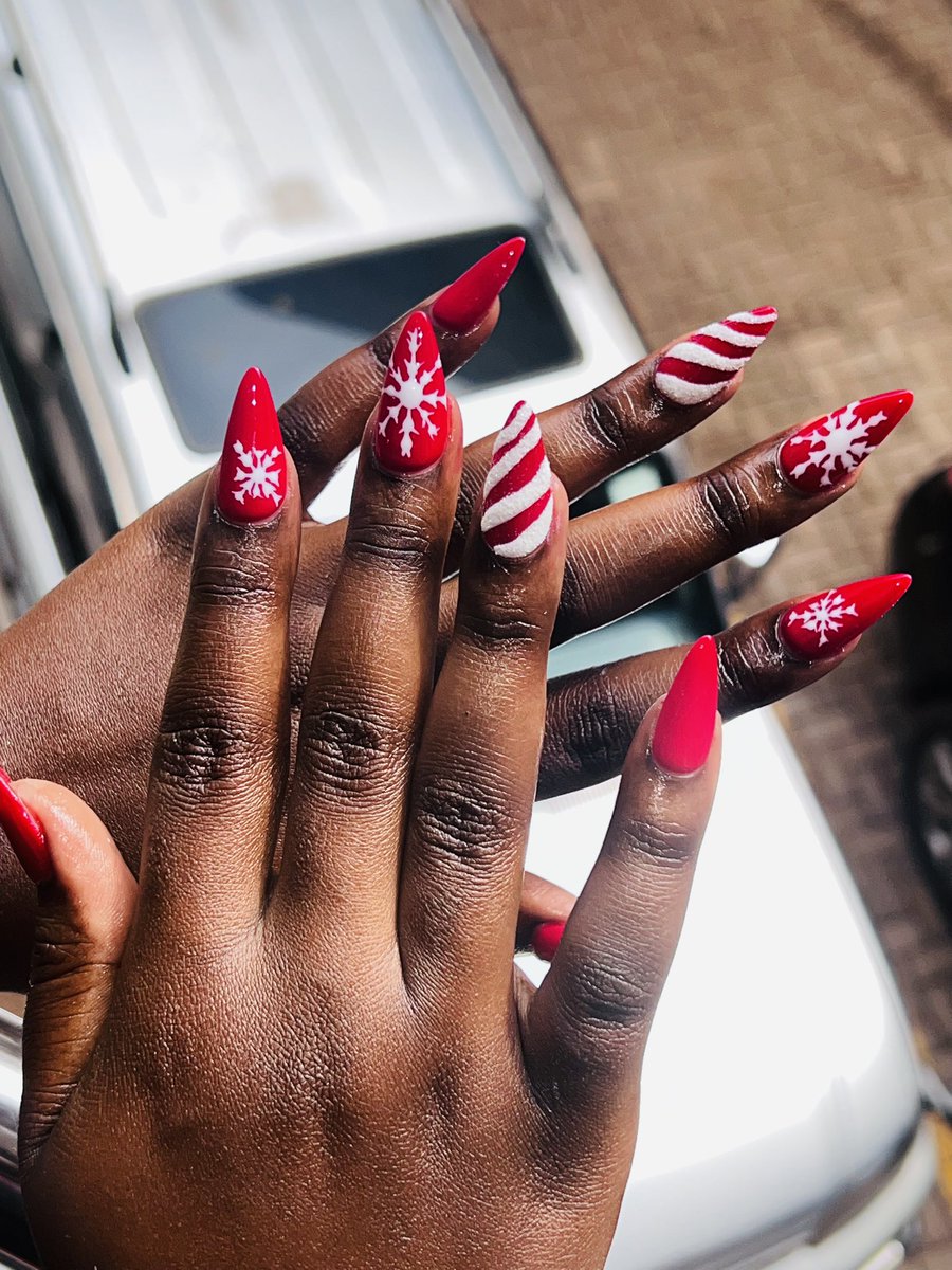 Lord_Mutuzo's tweet photo. Did I ever show you guys these Christmas nails @nail_spectrum did!!!! 

WE ARE OPEN FOR WALK INS!!!
0759048080 to book an appointment! https://t.co/BE9zC8nGDd