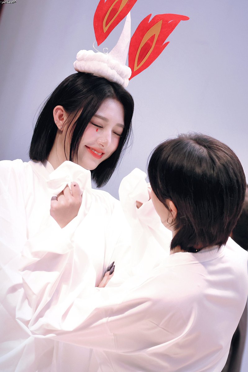 gomogomo00's tweet photo. 241108 제이제이뮤즈 HQ

💞

#박소현 #sohyun
#신위 #xinyu 
#트리플에스 #tripleS https://t.co/fHHsO5X820