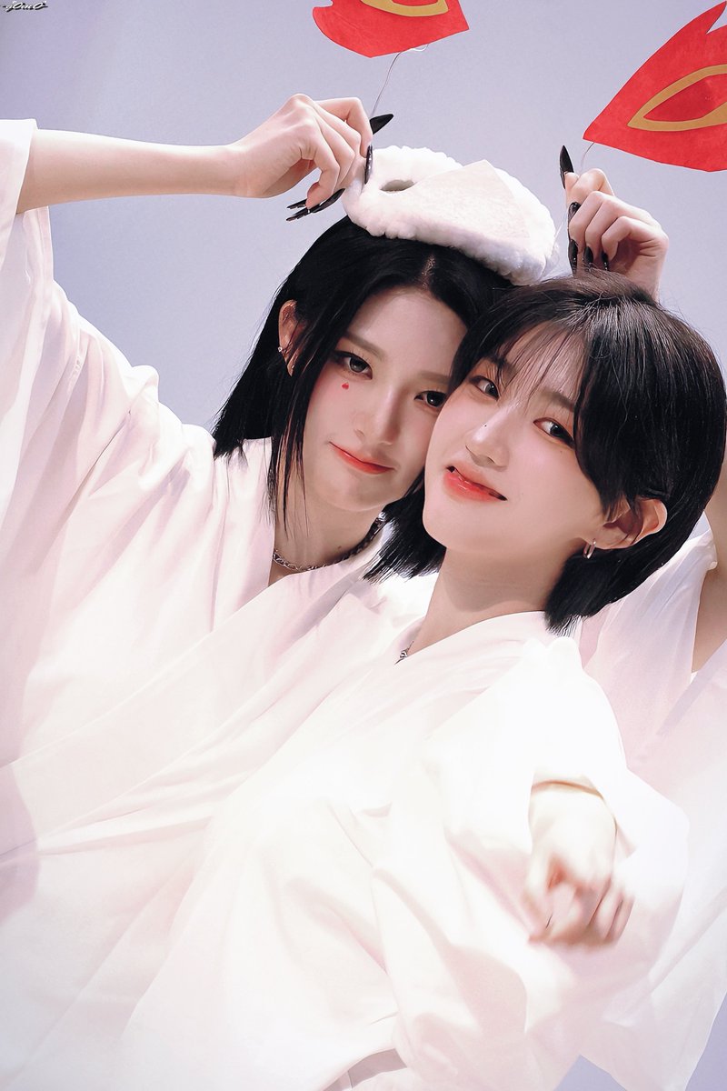 gomogomo00's tweet photo. 241108 제이제이뮤즈 HQ

💞

#박소현 #sohyun
#신위 #xinyu 
#트리플에스 #tripleS https://t.co/fHHsO5X820