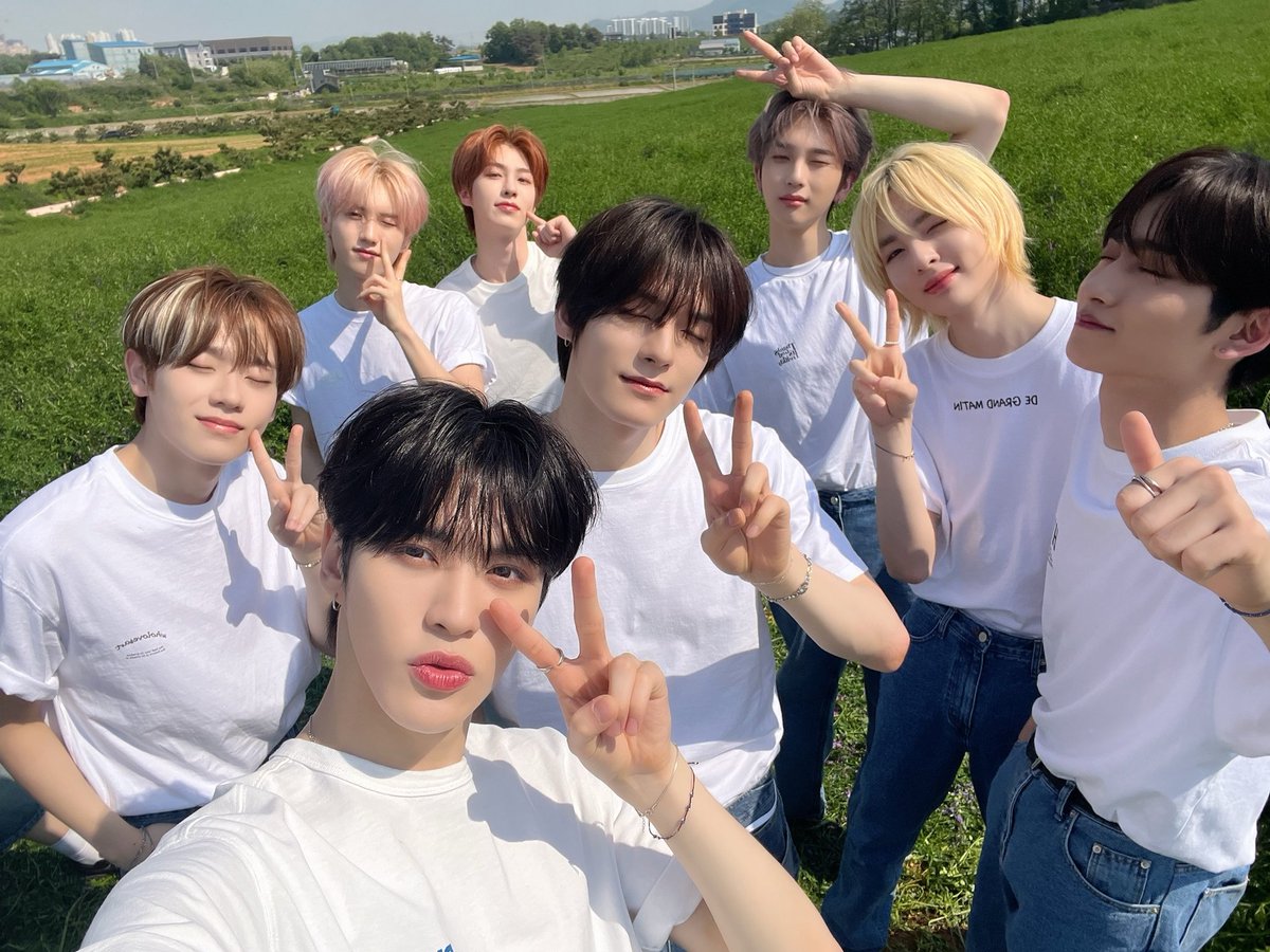 EPEX Official tweet media