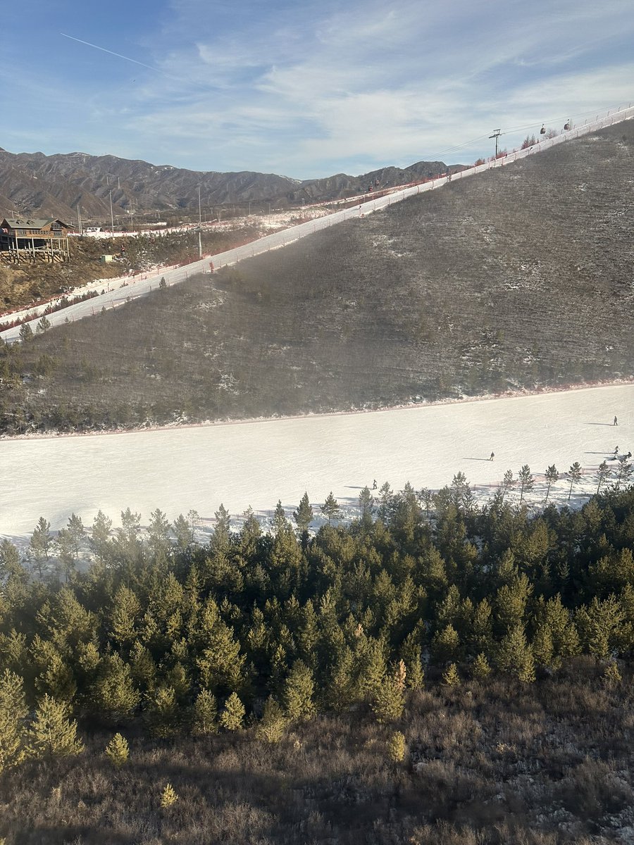 ElanChou tweet media