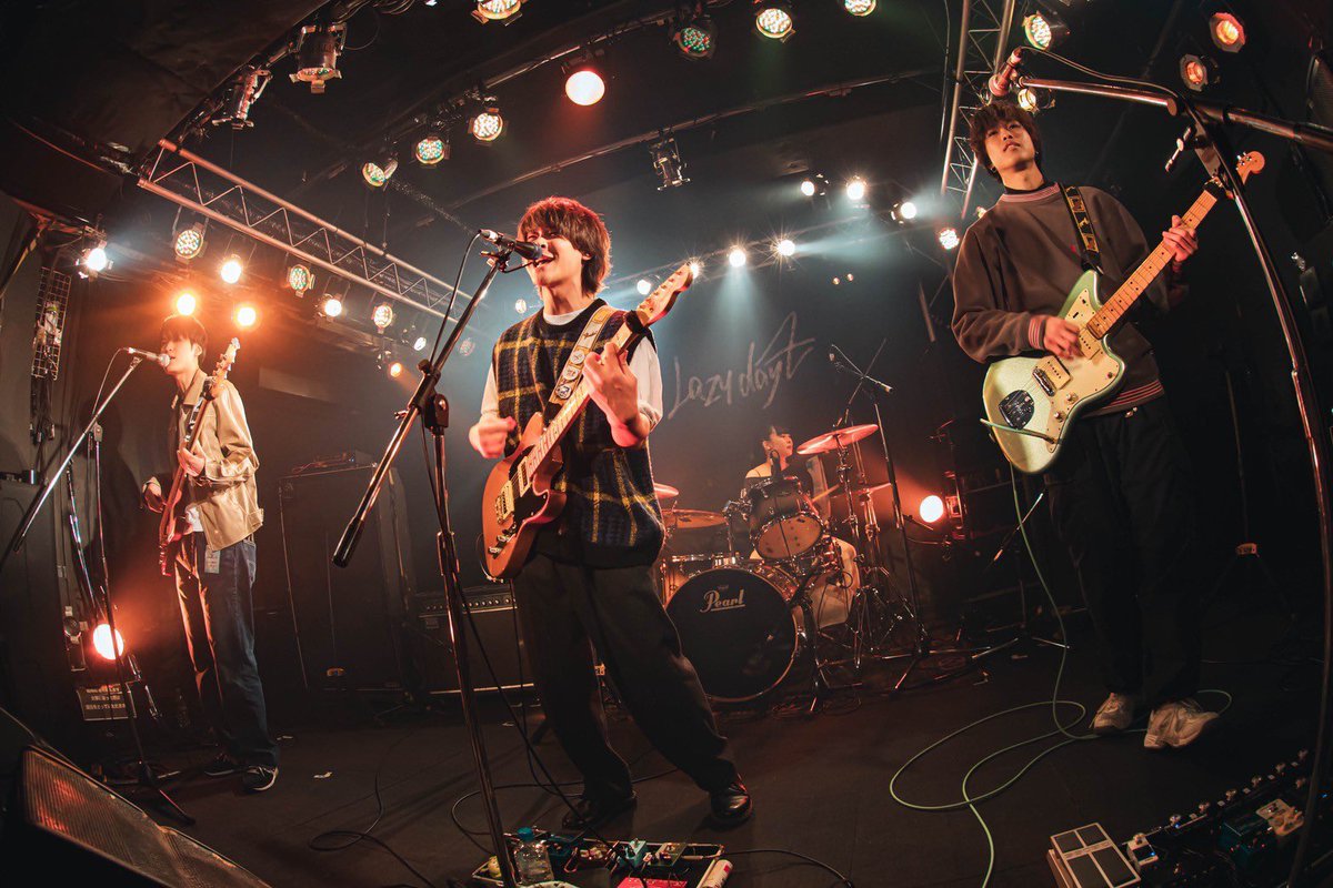 writers_sky's tweet photo. Lazy dayz 心機一転ツアー ’’Local to Rock’’
AKT THE GOAT 『From Now On』release tour
2025.01.04
@Queblick

photo by @mio_photocam 

新年1発目のライブでした！
今年もバンバンLIVEしていきます！ https://t.co/A0yoxnXu2U