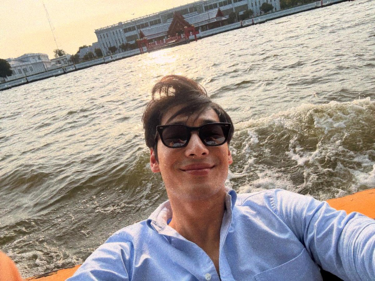 ApoSoQ's tweet photo. 2025 💛 💜 https://t.co/XABWhYeuUT